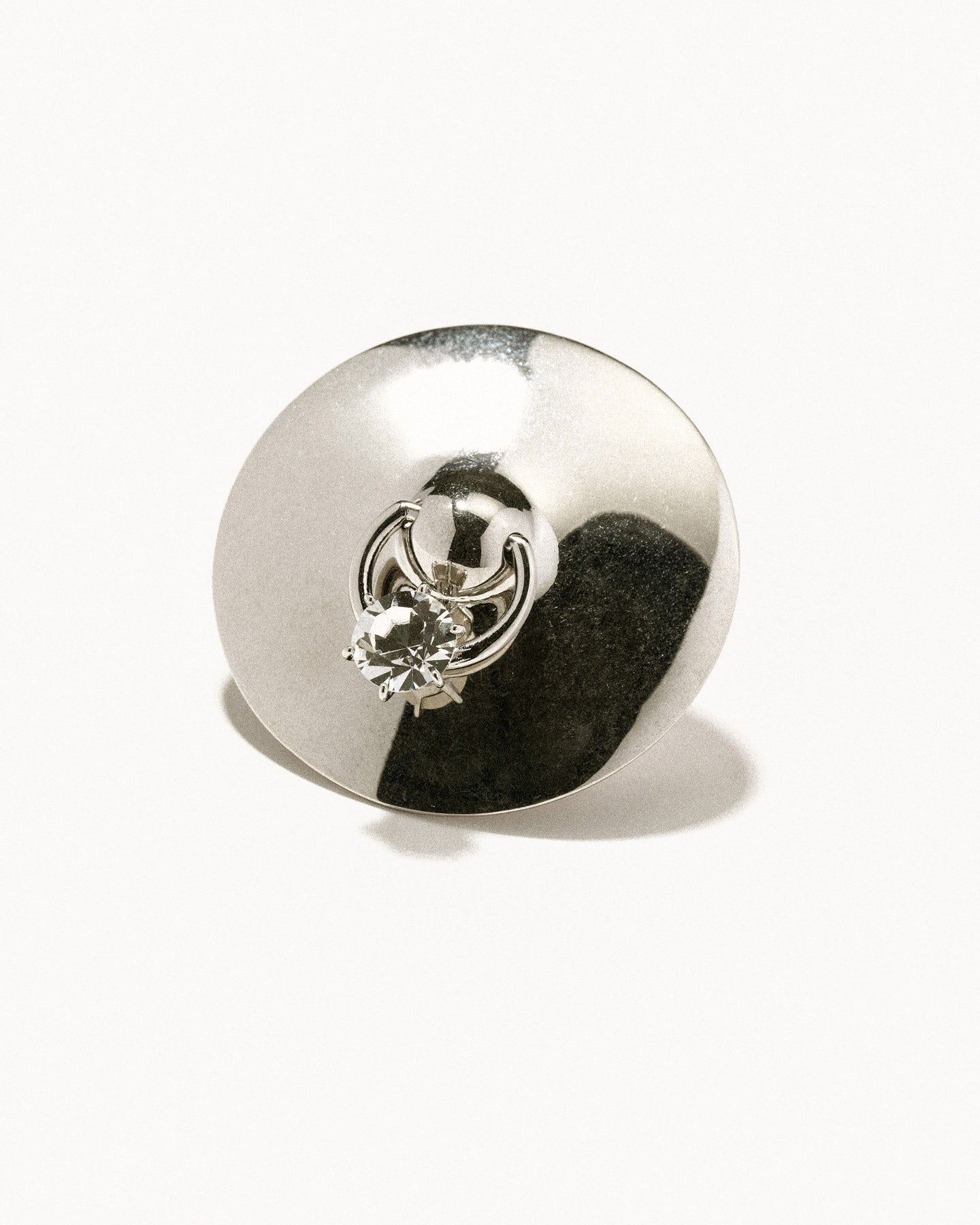 Lamina diamanti brooch