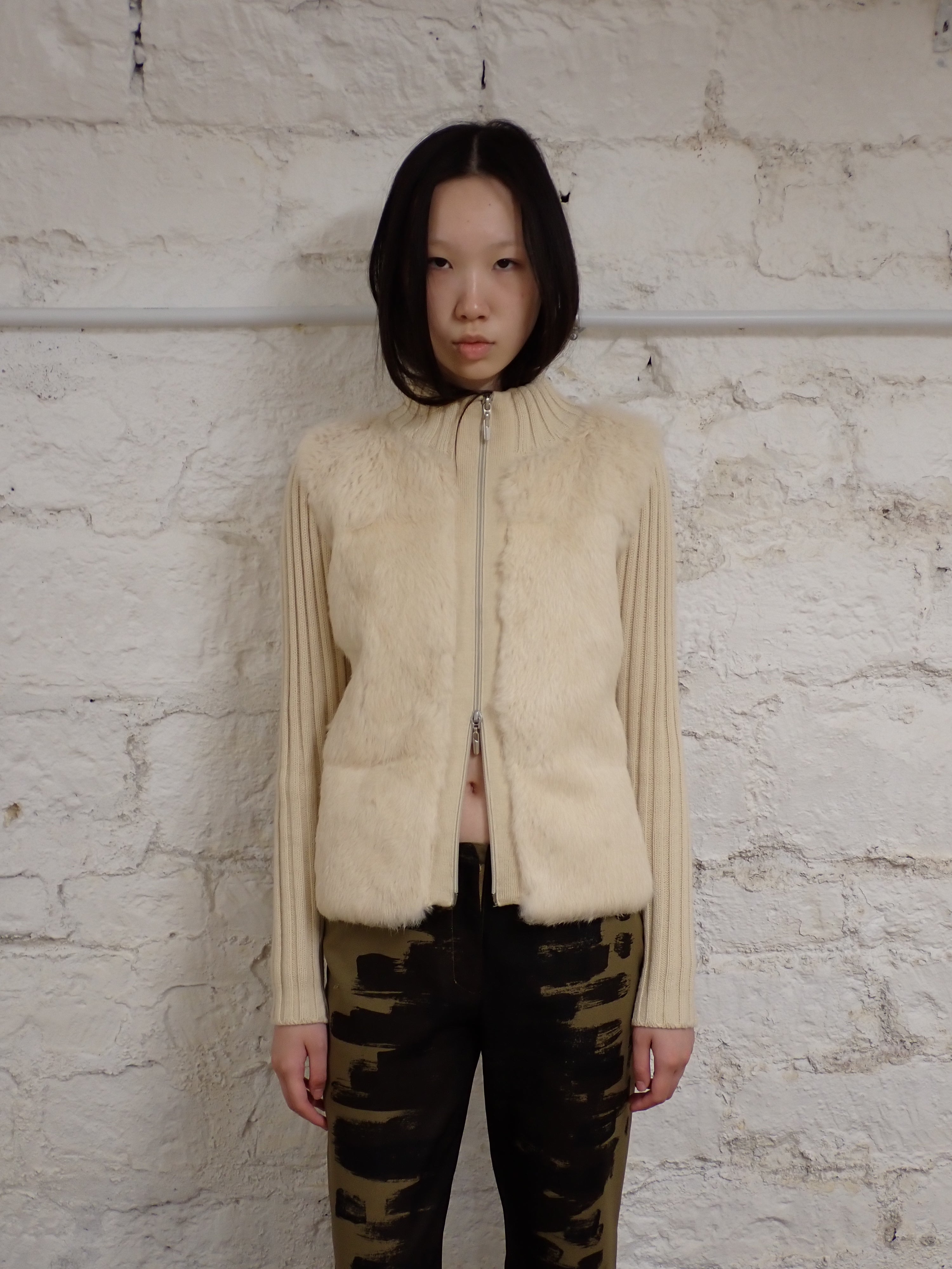 Lapin zipped pull