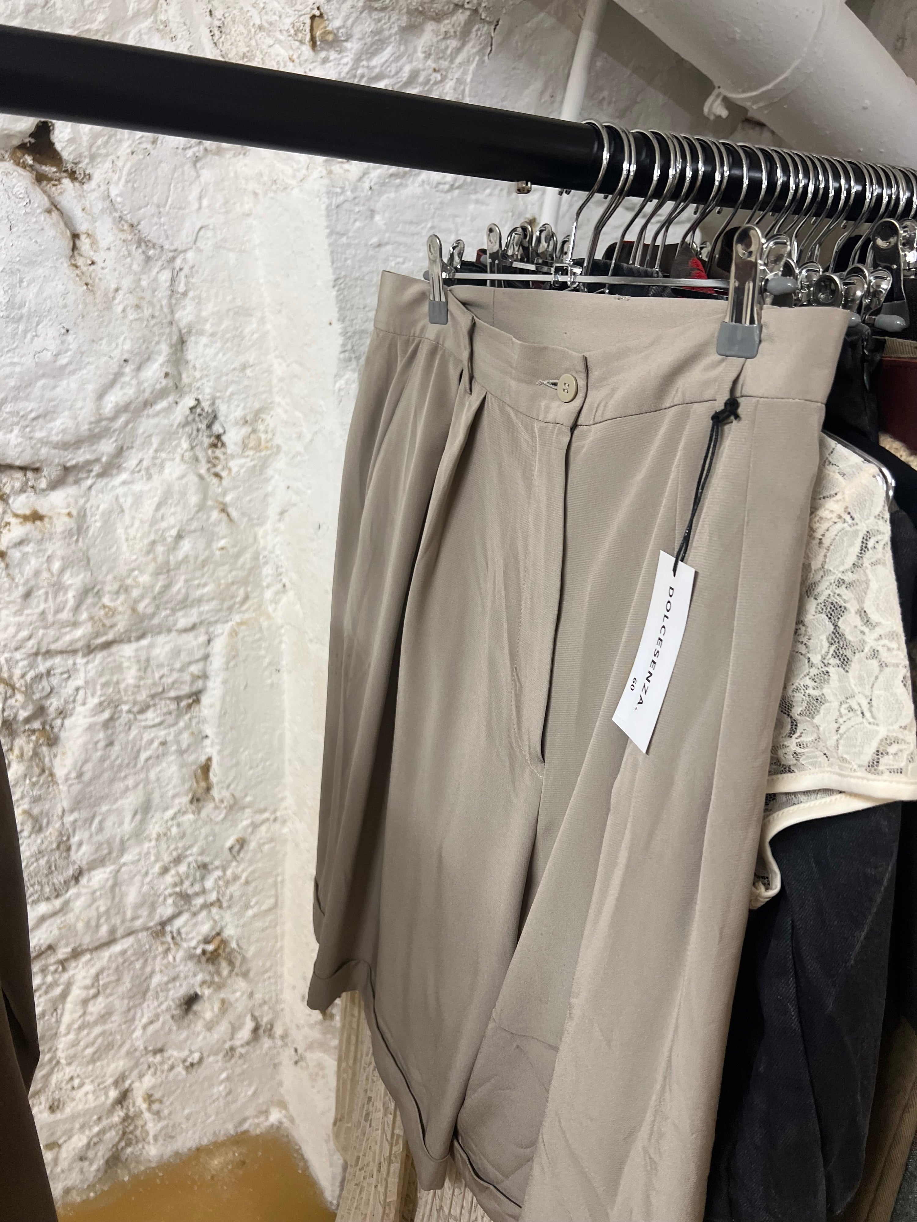 Ample tailor shorts