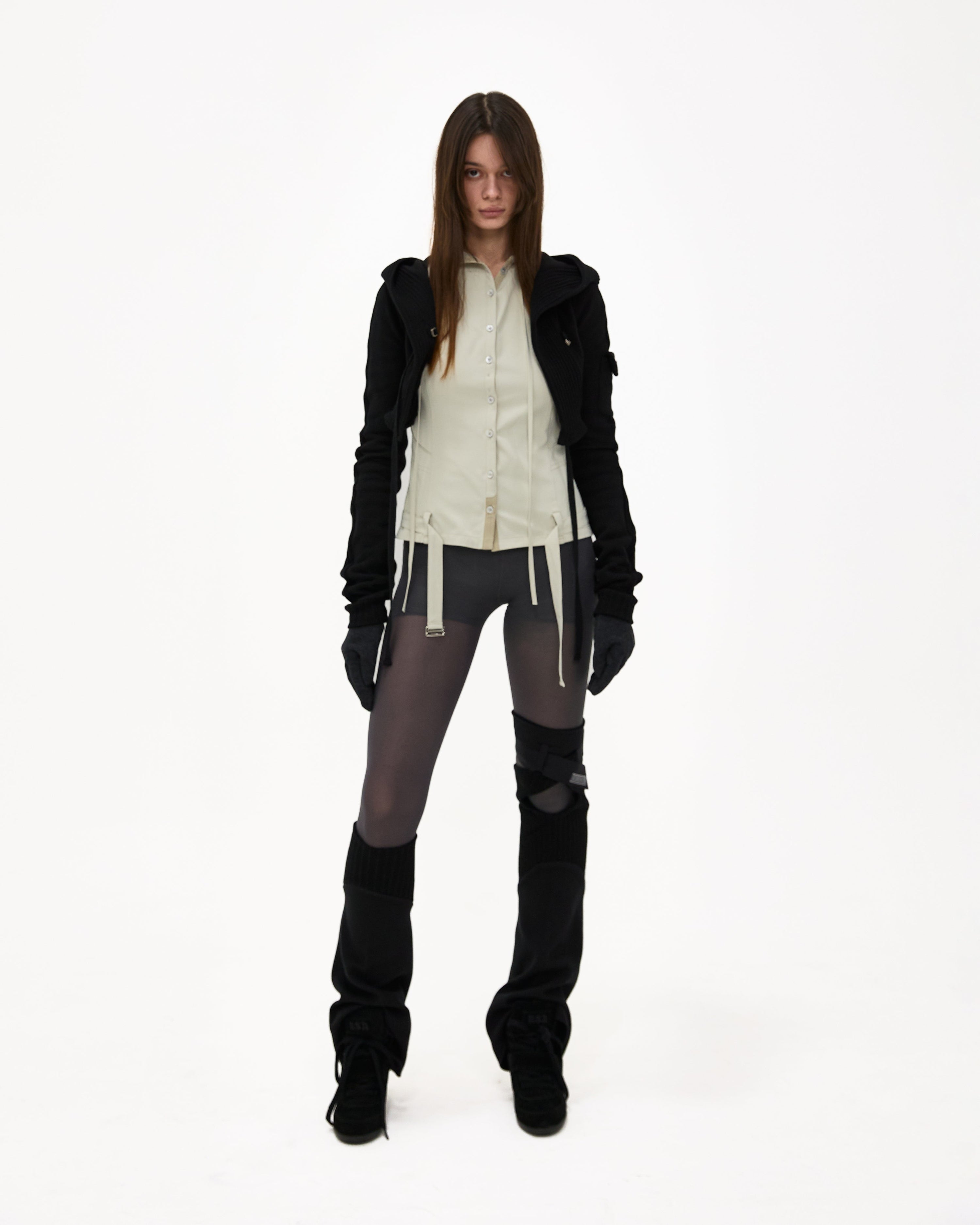 Asymmetric leg warmer