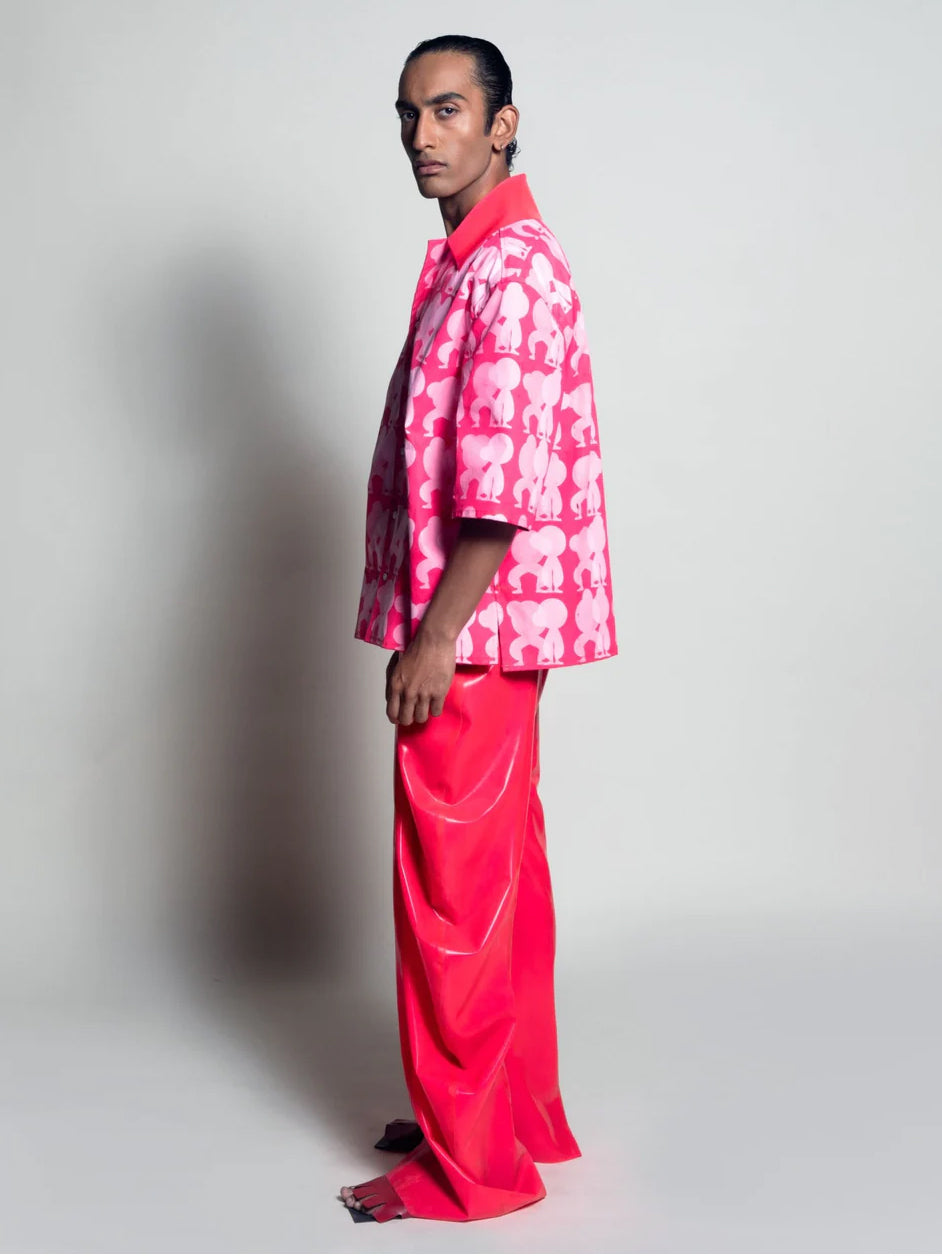 Dancing figures shirt - pink