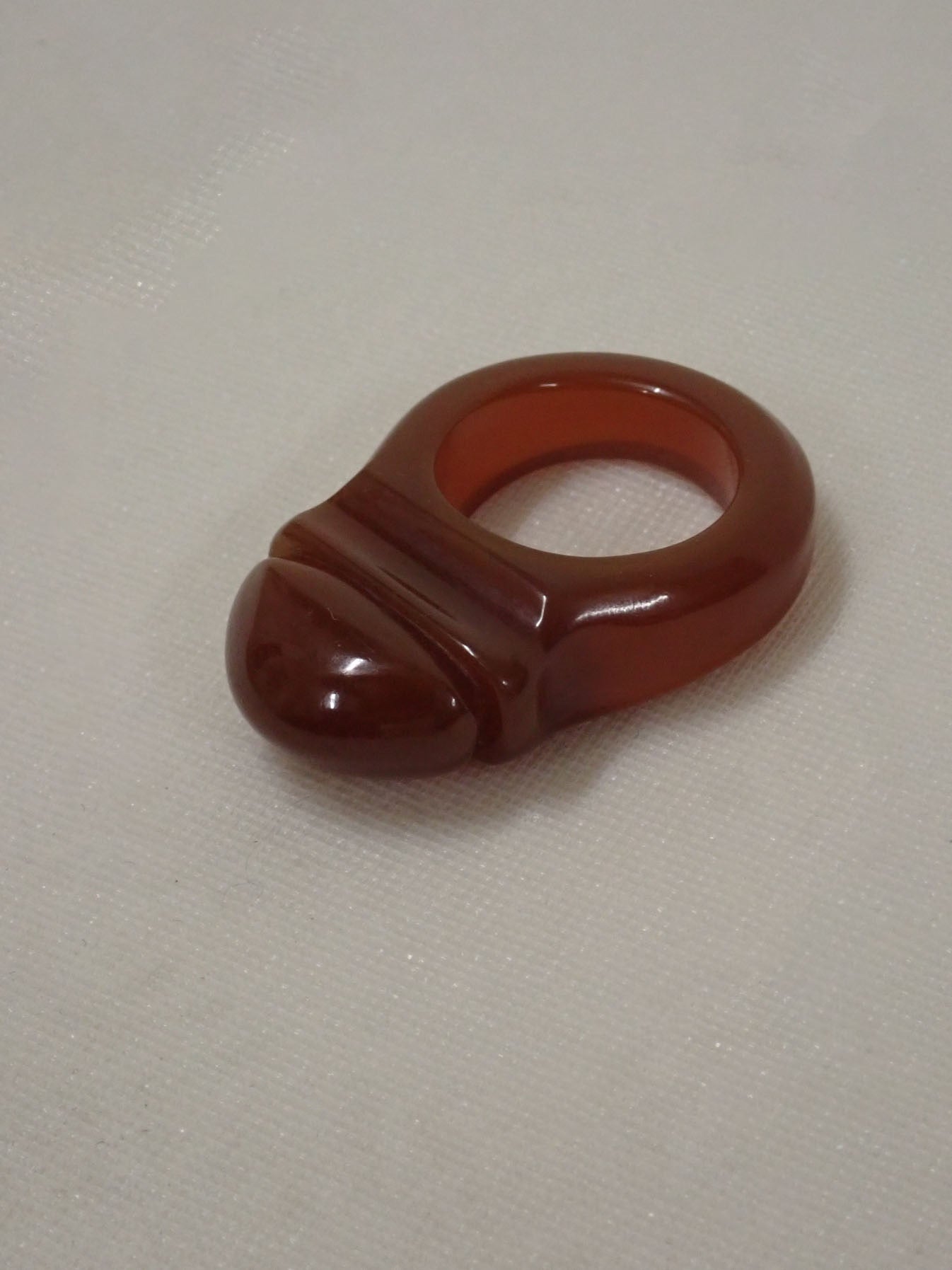 Resin ring