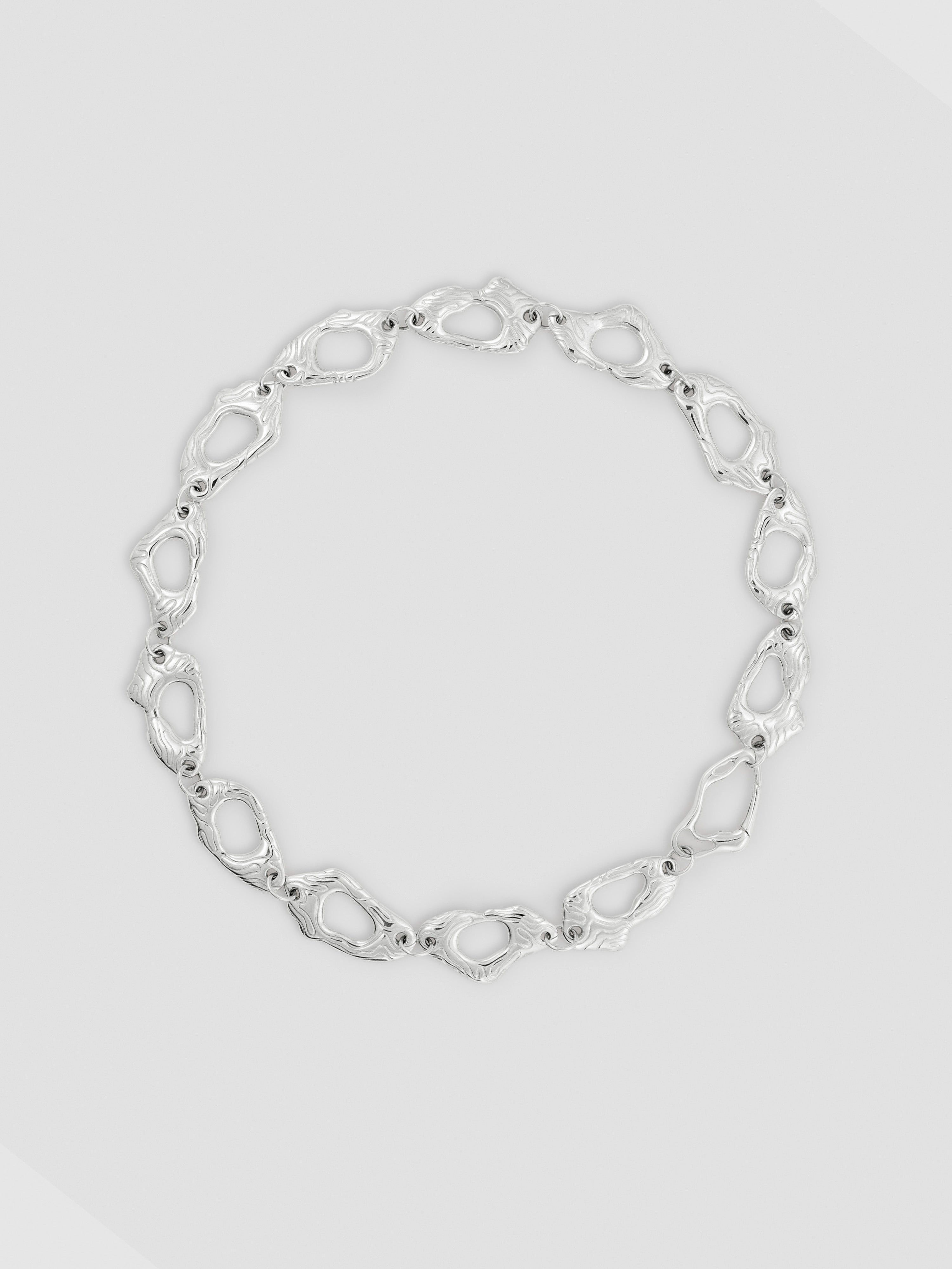 Island chain necklace