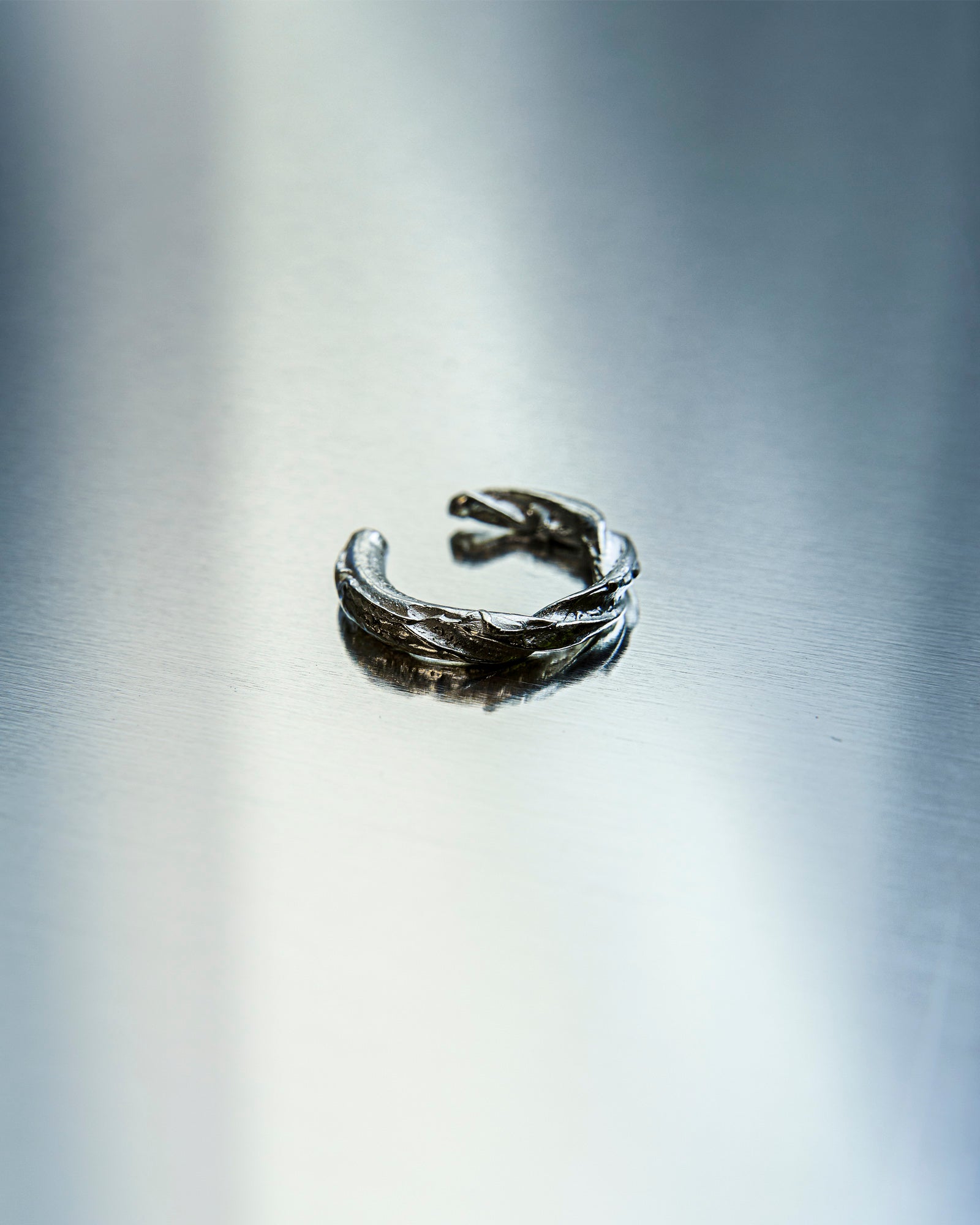 Ear cuff