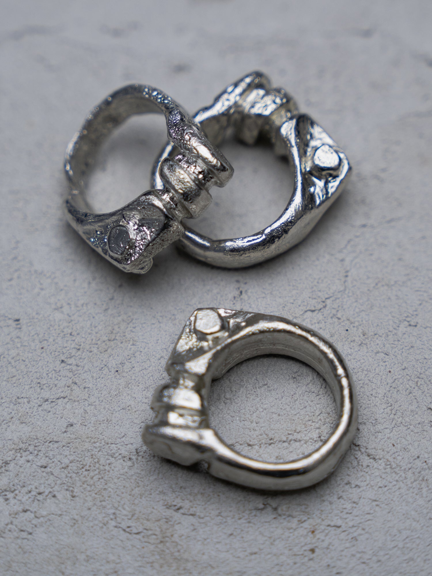 Bolt ring
