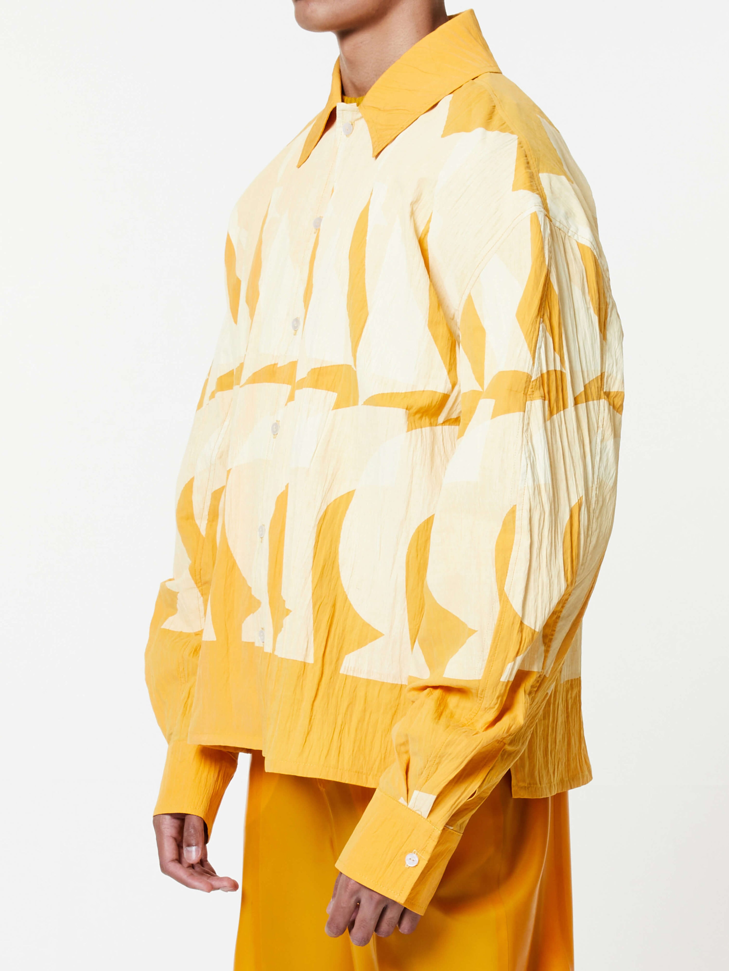 Wrinkled and printed shirt