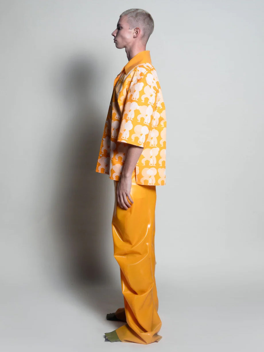 Dancing figures shirt - yellow