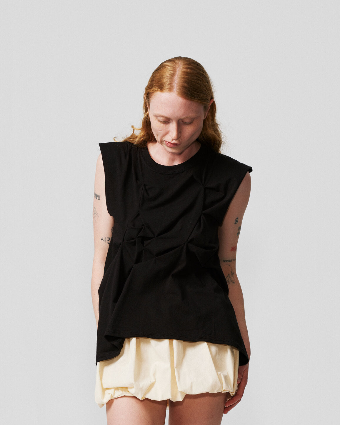 005-102 asymmetrical black t-shirt