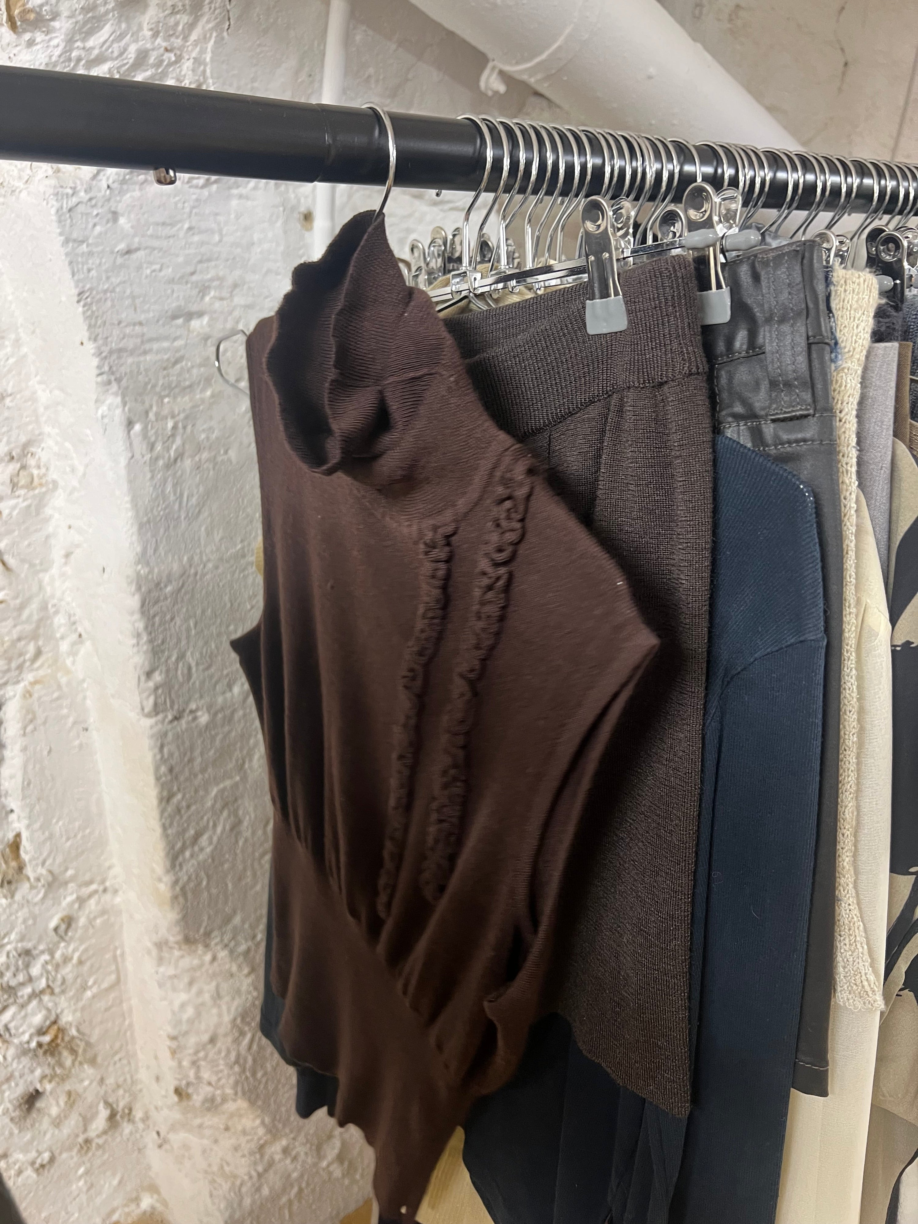 Lupetto smanicato brown