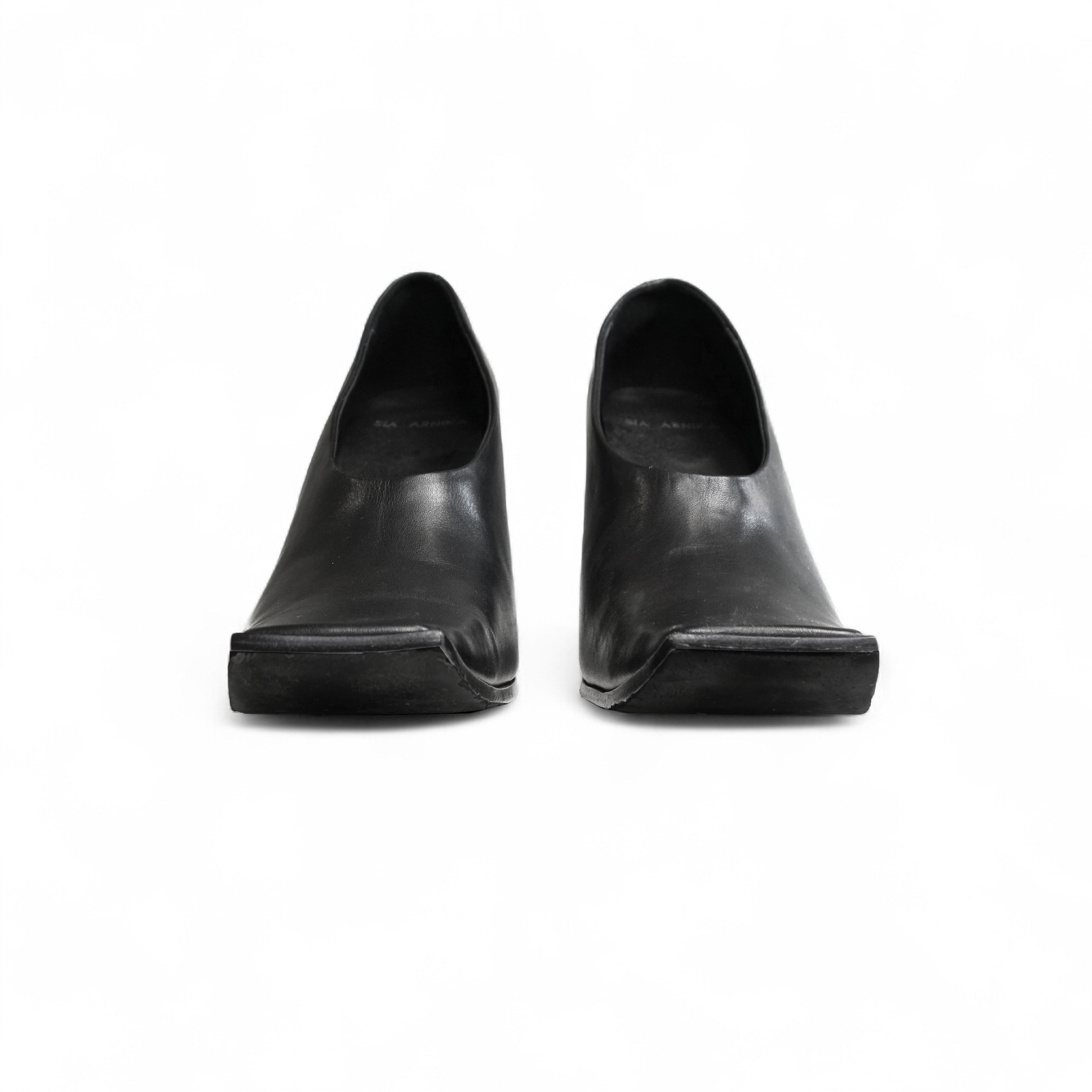 Crewsing heels
