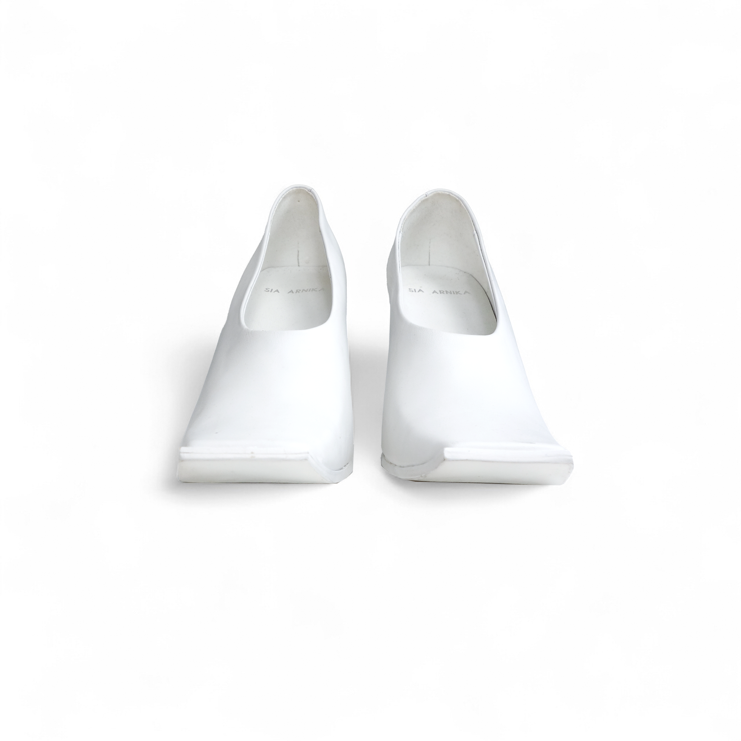 Crewsing heels