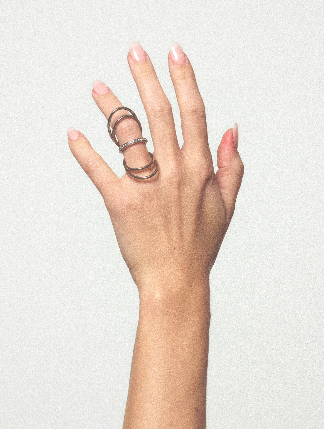 Solar crystal ring silver