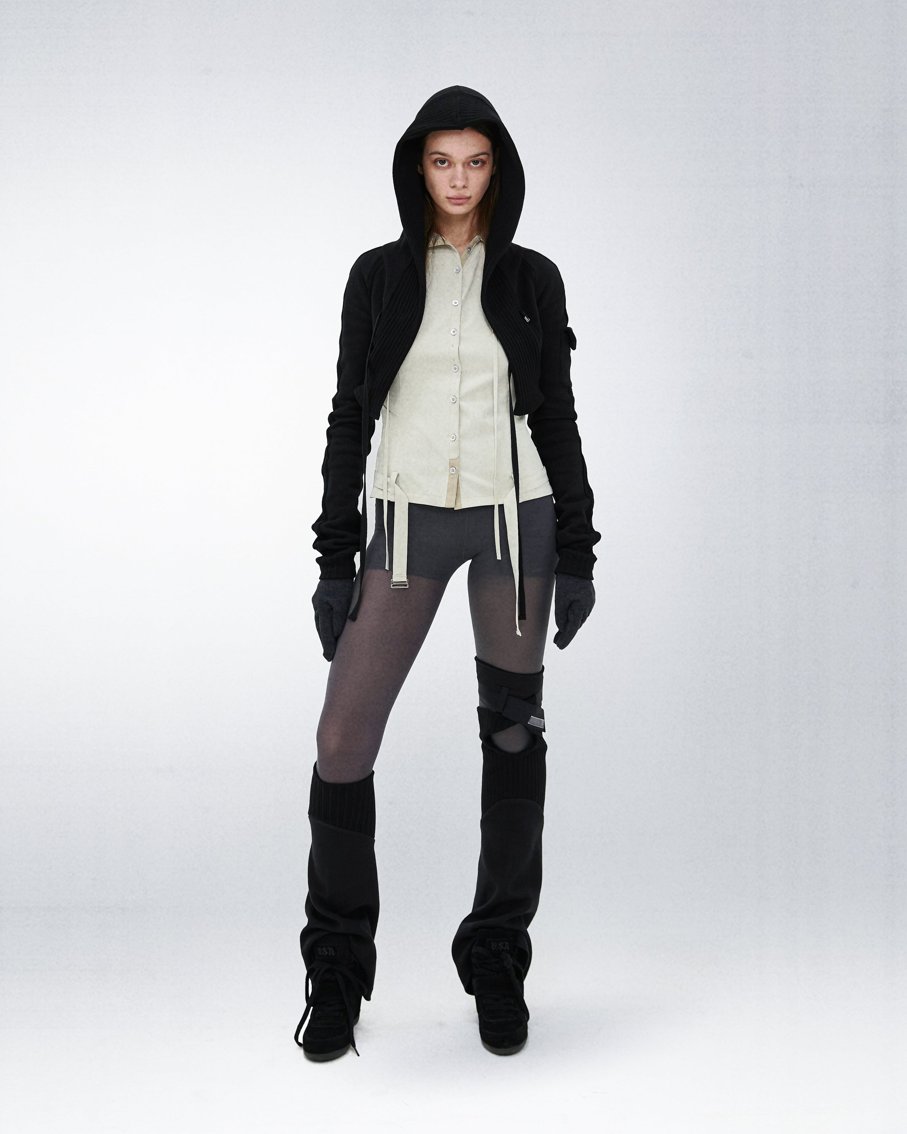 Asymmetric leg warmer