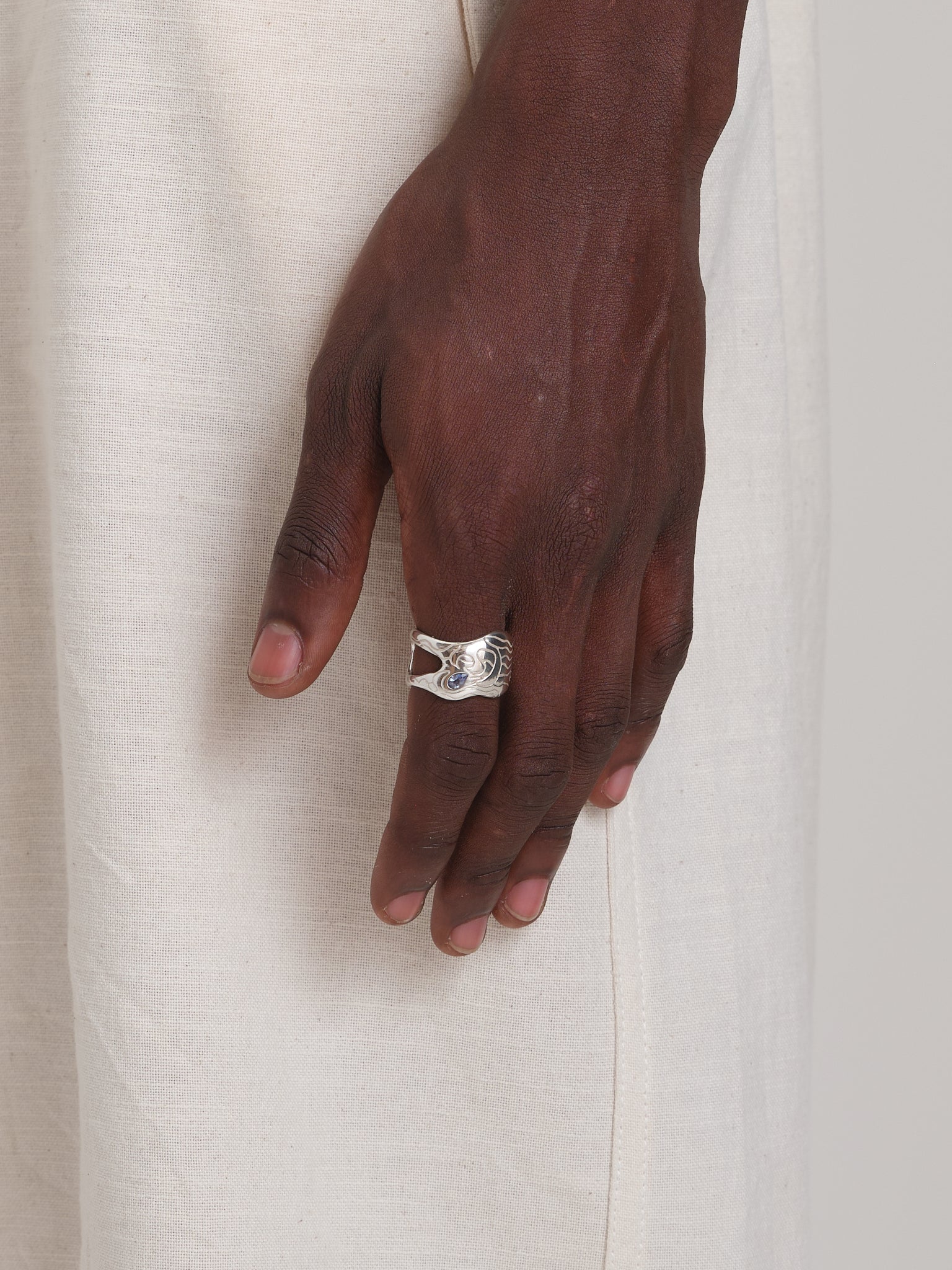 Drip tide ring