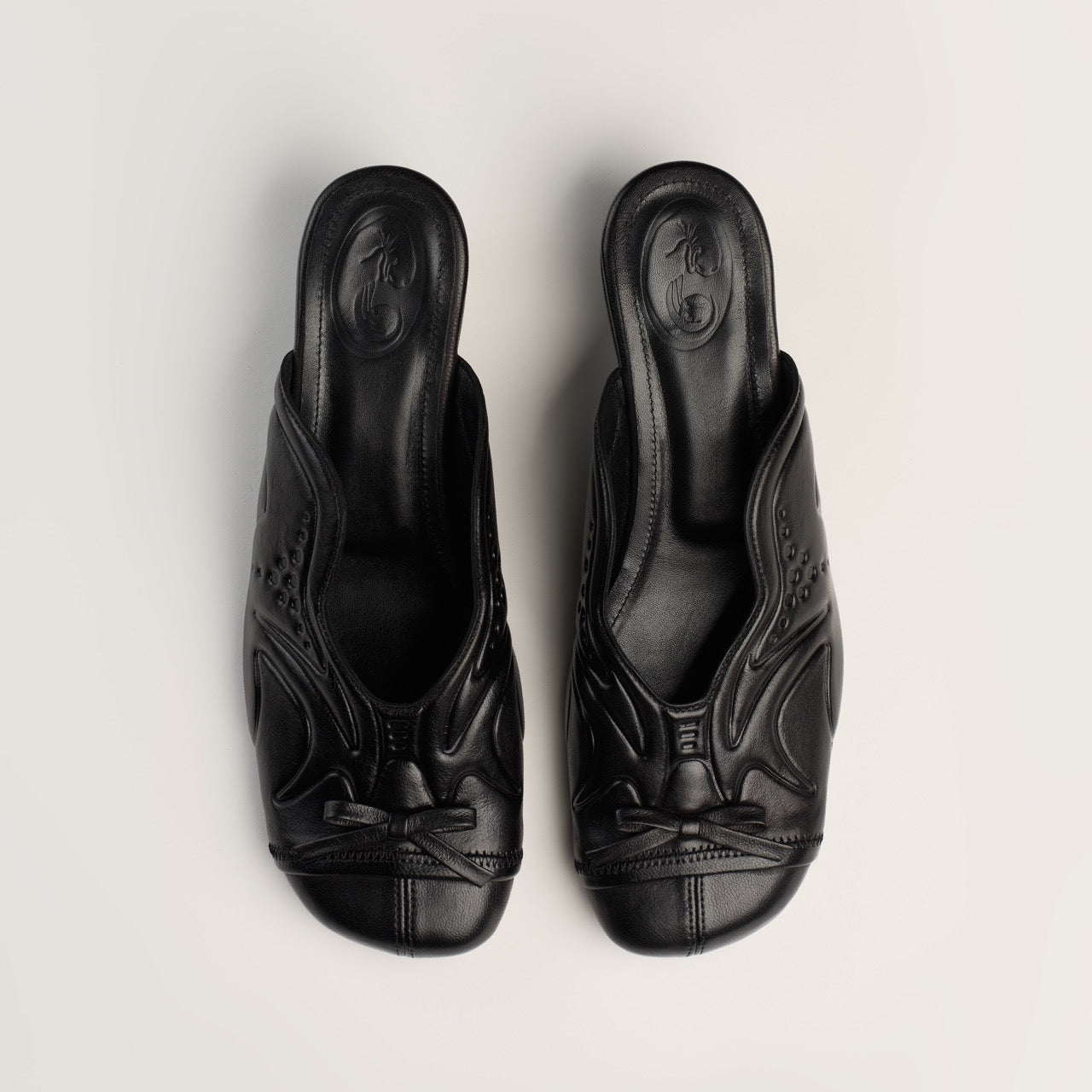 Hotaru mules