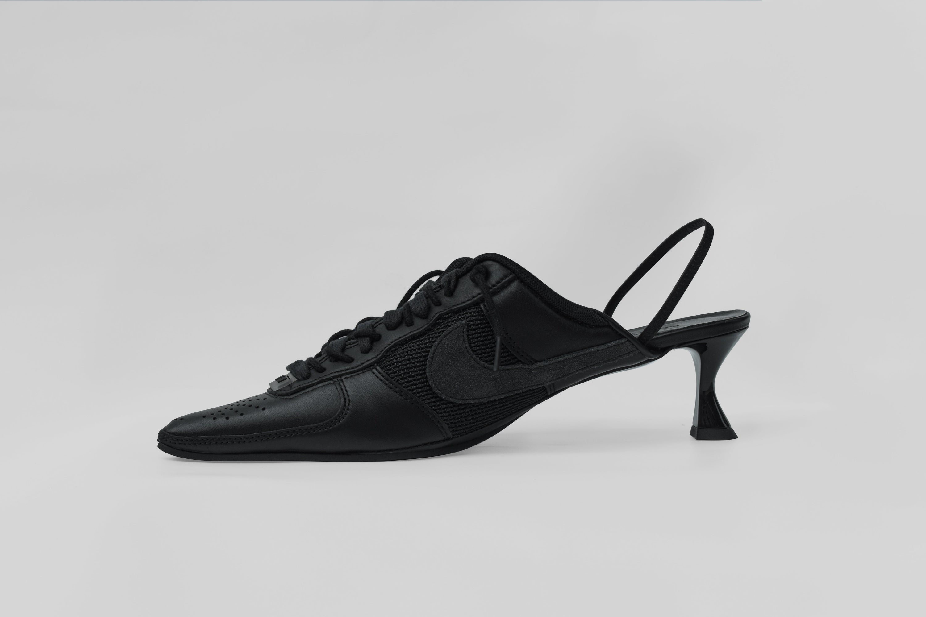 Hera heel black