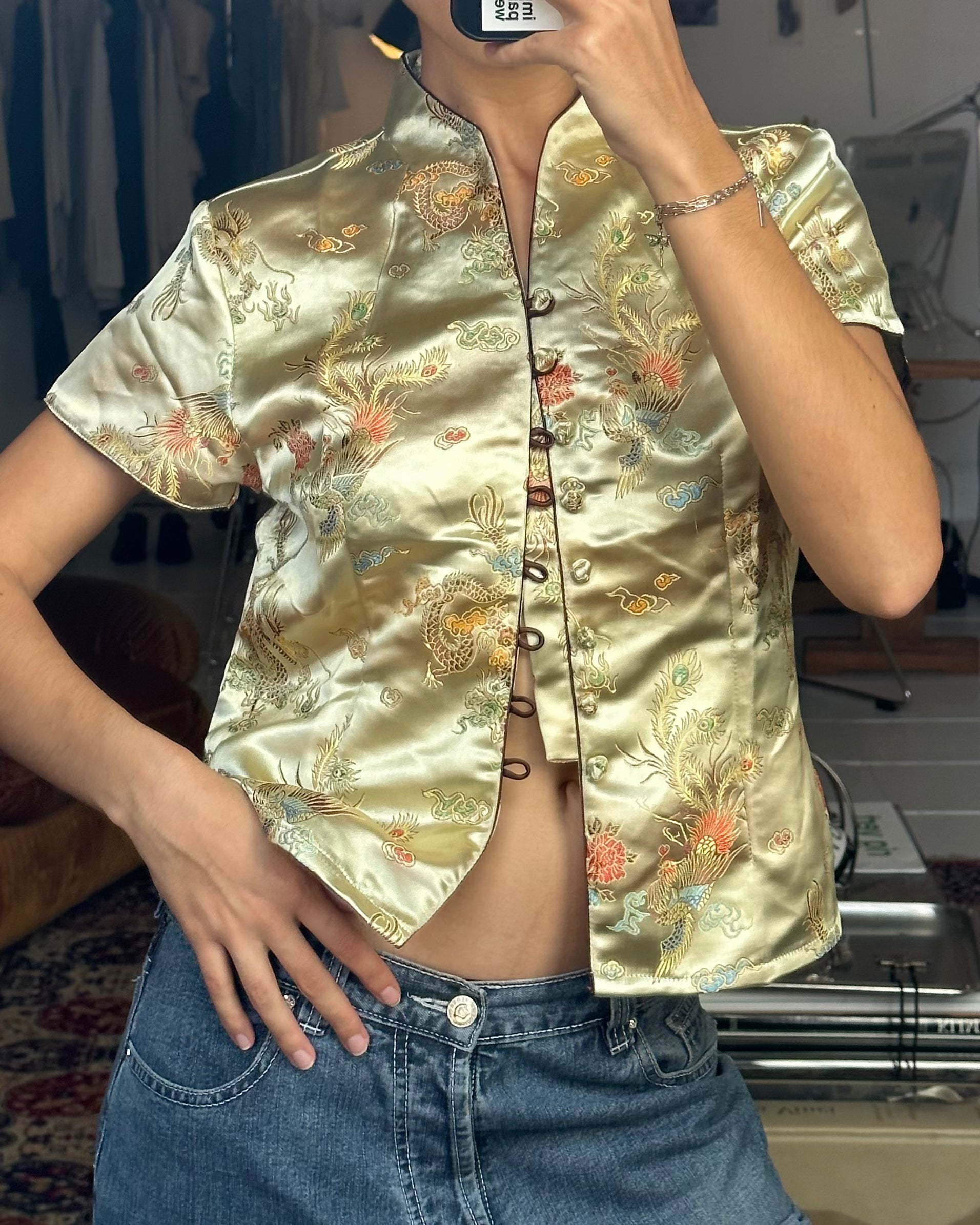 The esther top