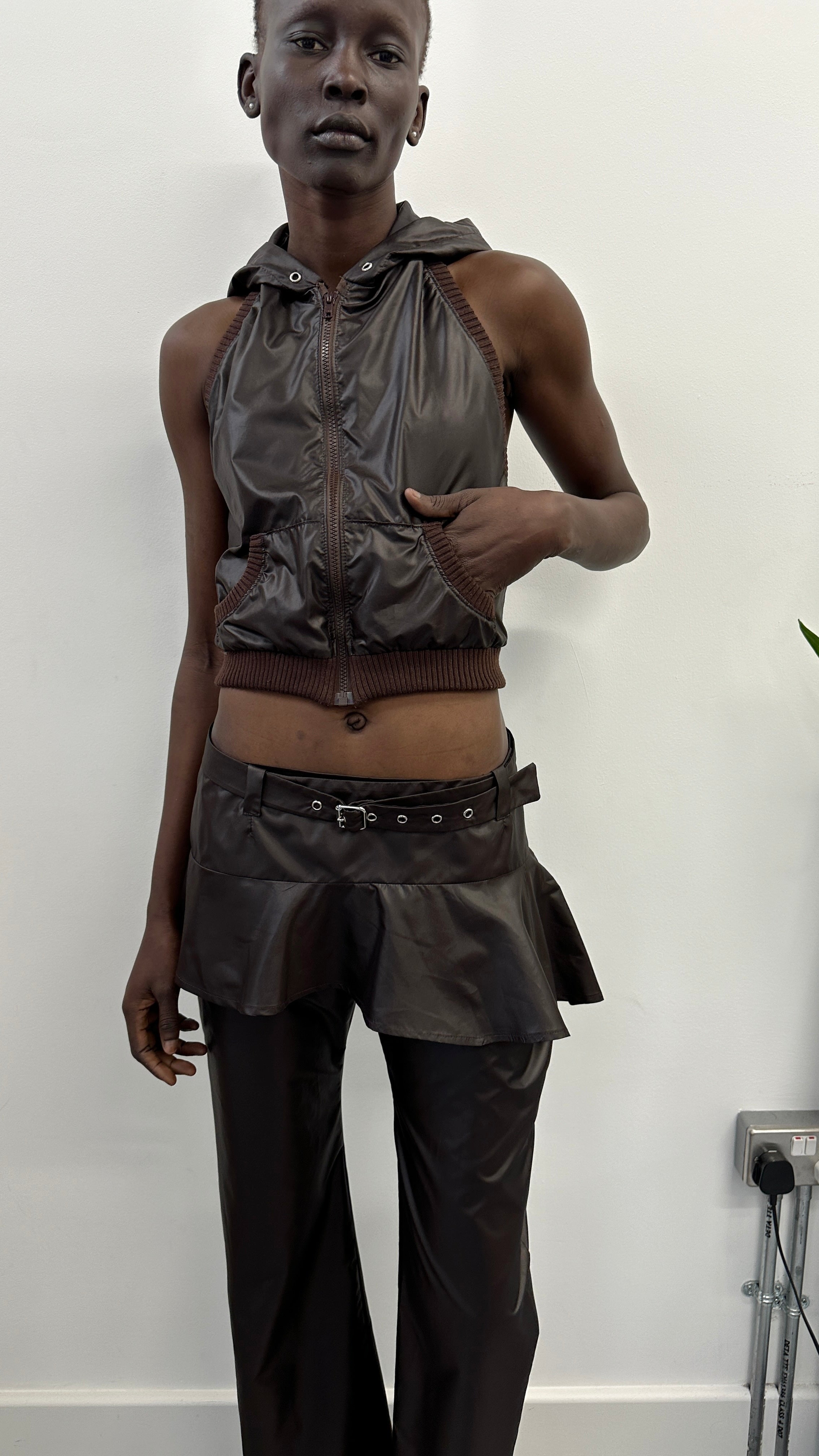 Halter top- brown