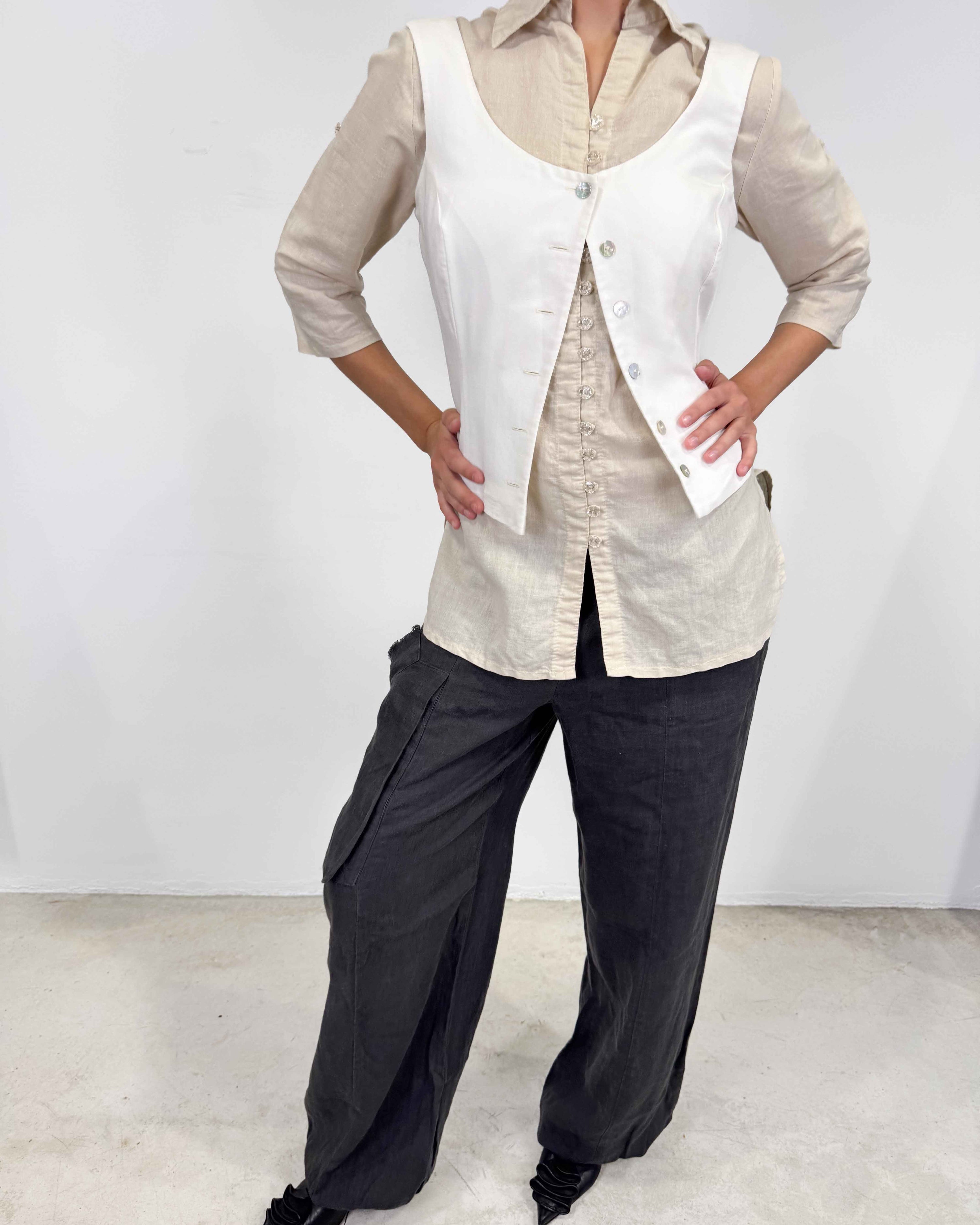 The casilda vest