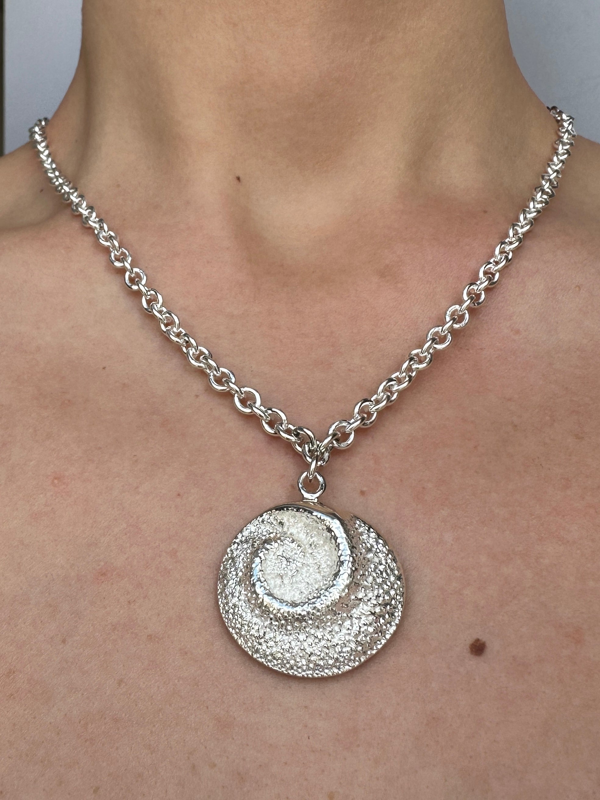 Charlie constantinou x octi shell necklace
