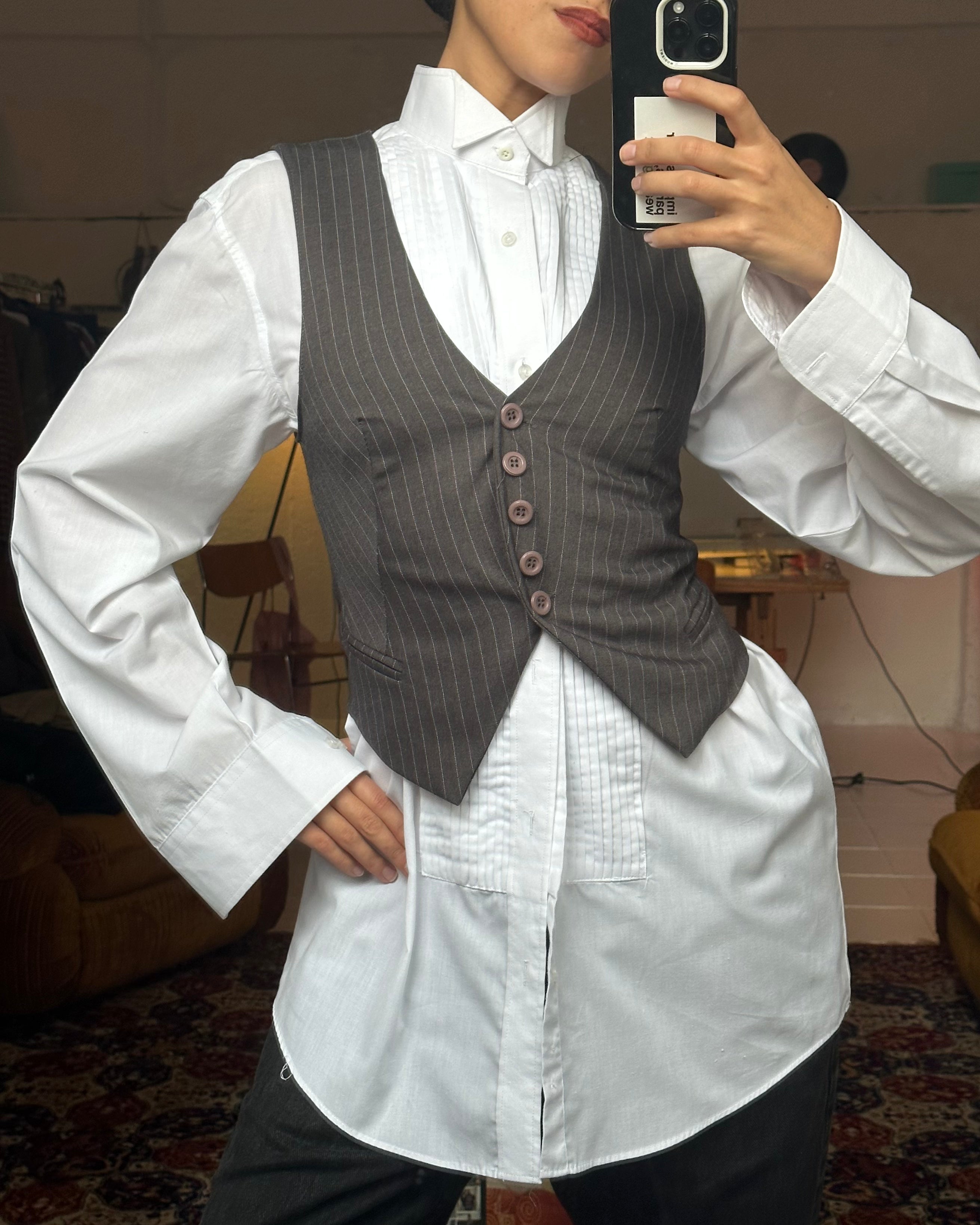 The conchita vest