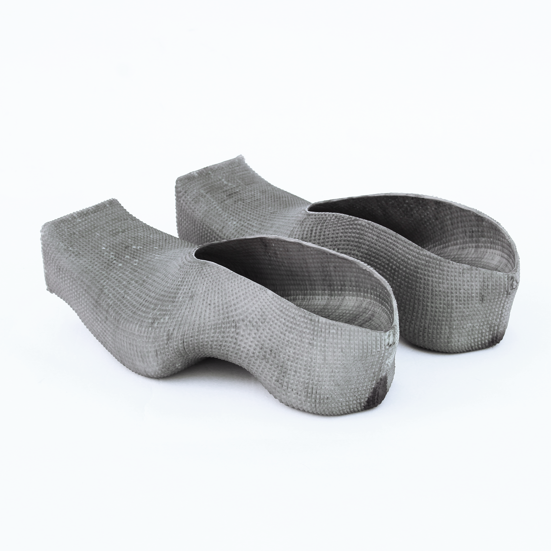 Heeled square toe rubber mules - concrete