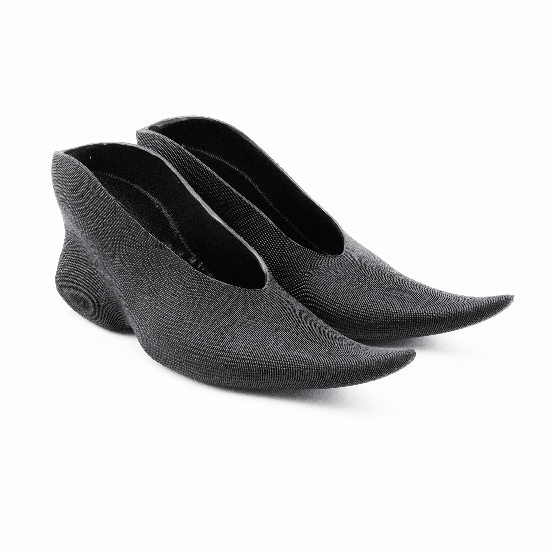 Pointed toe heel