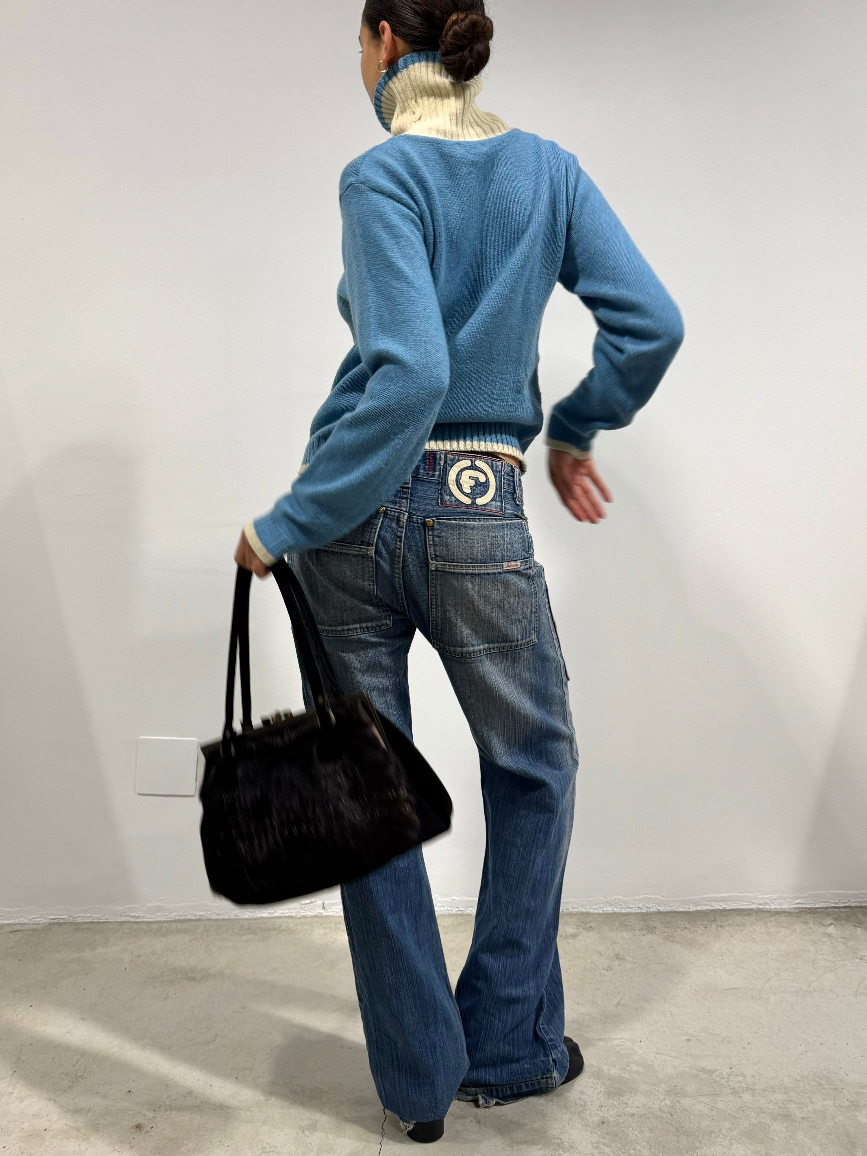 The elia jumper