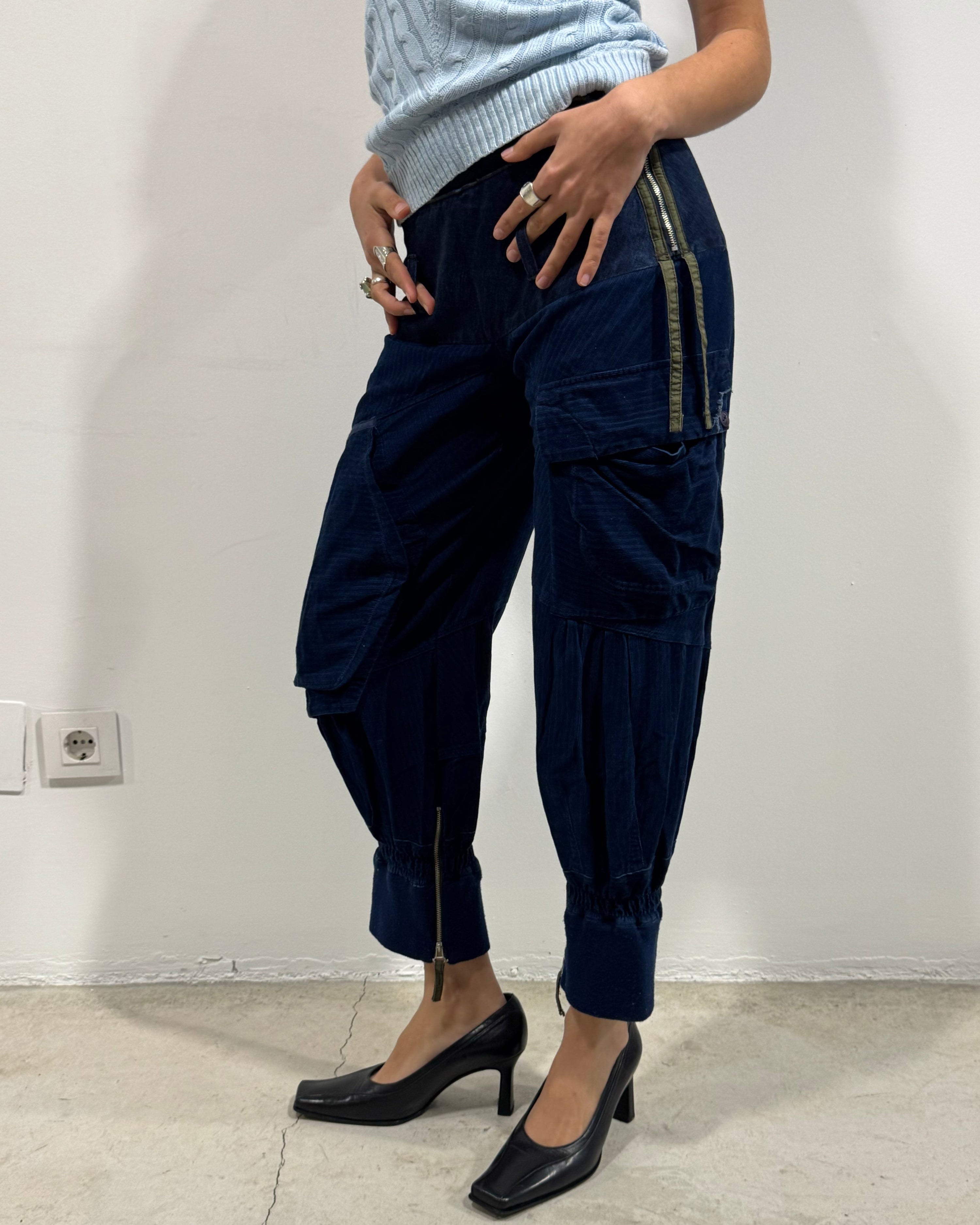 The violet pants
