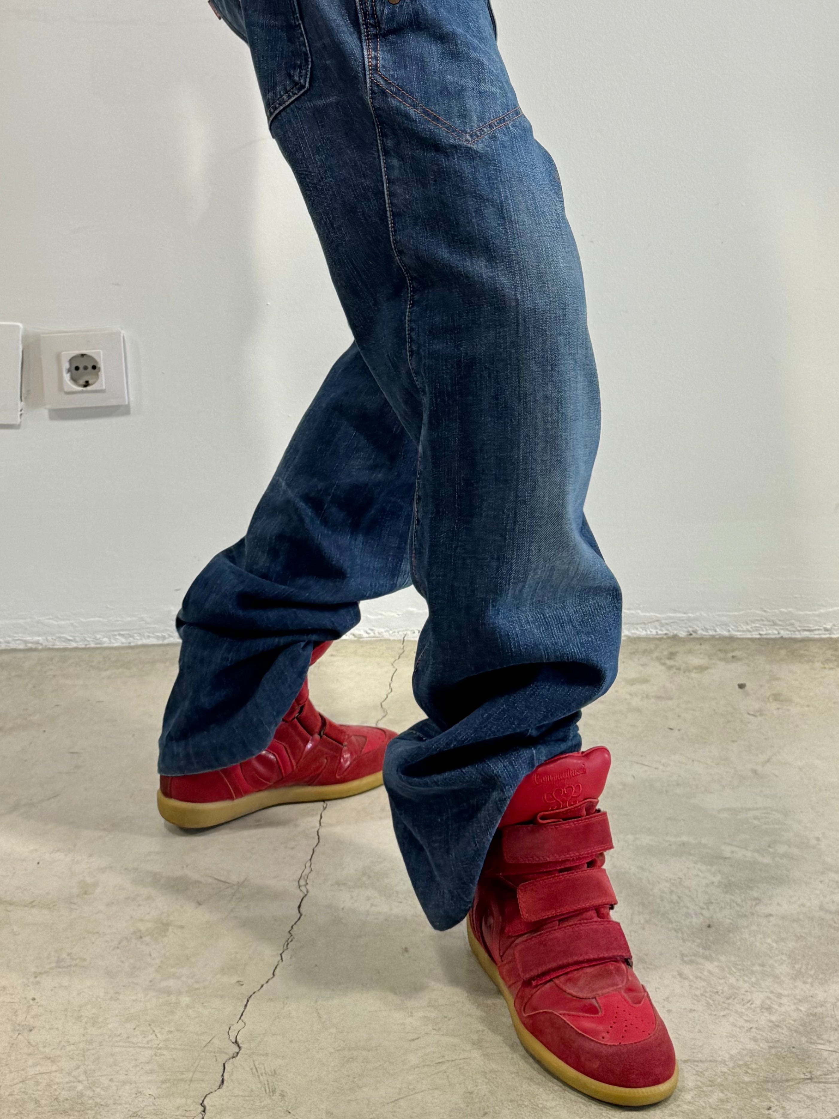 The nora sneakers