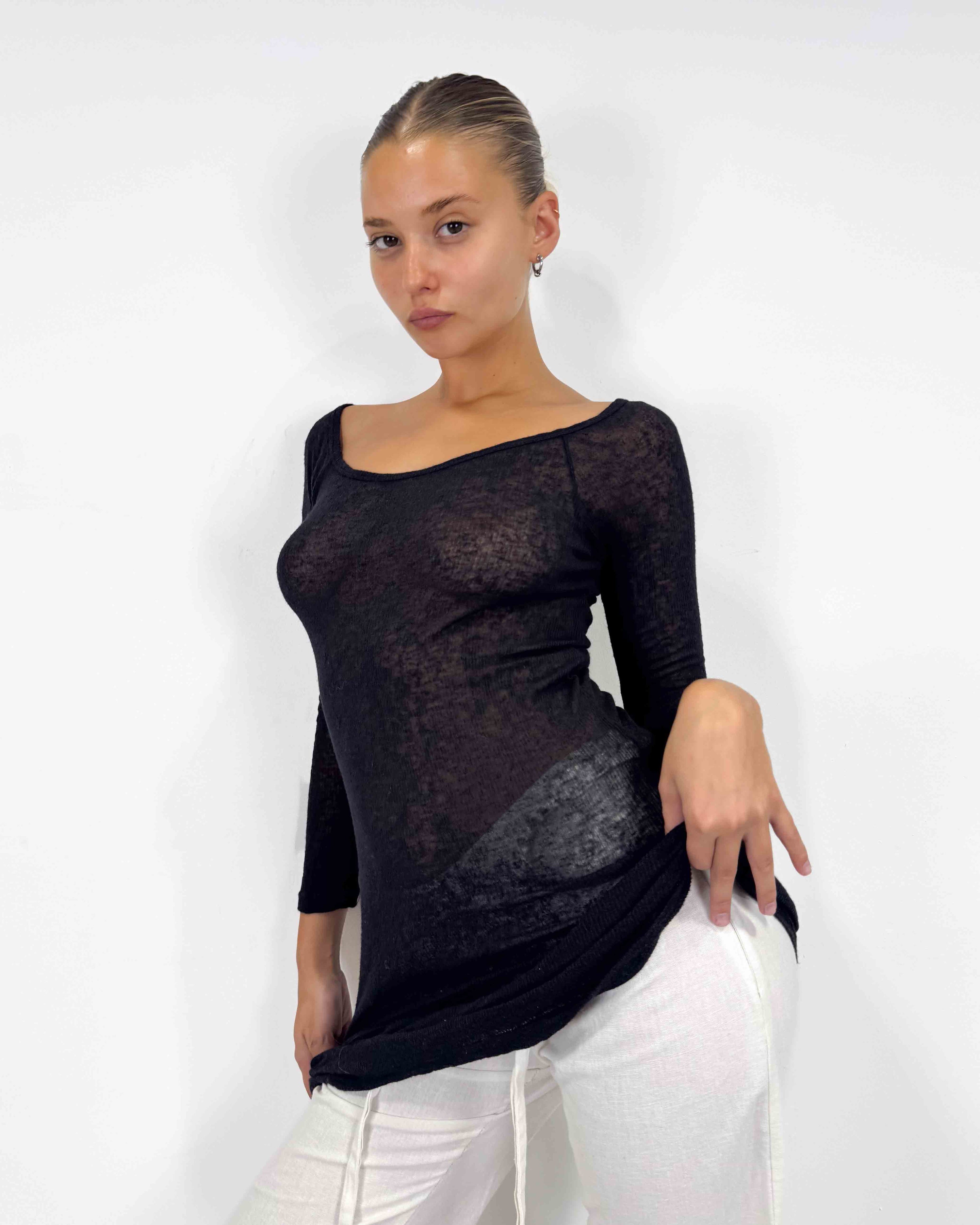 The amelia top