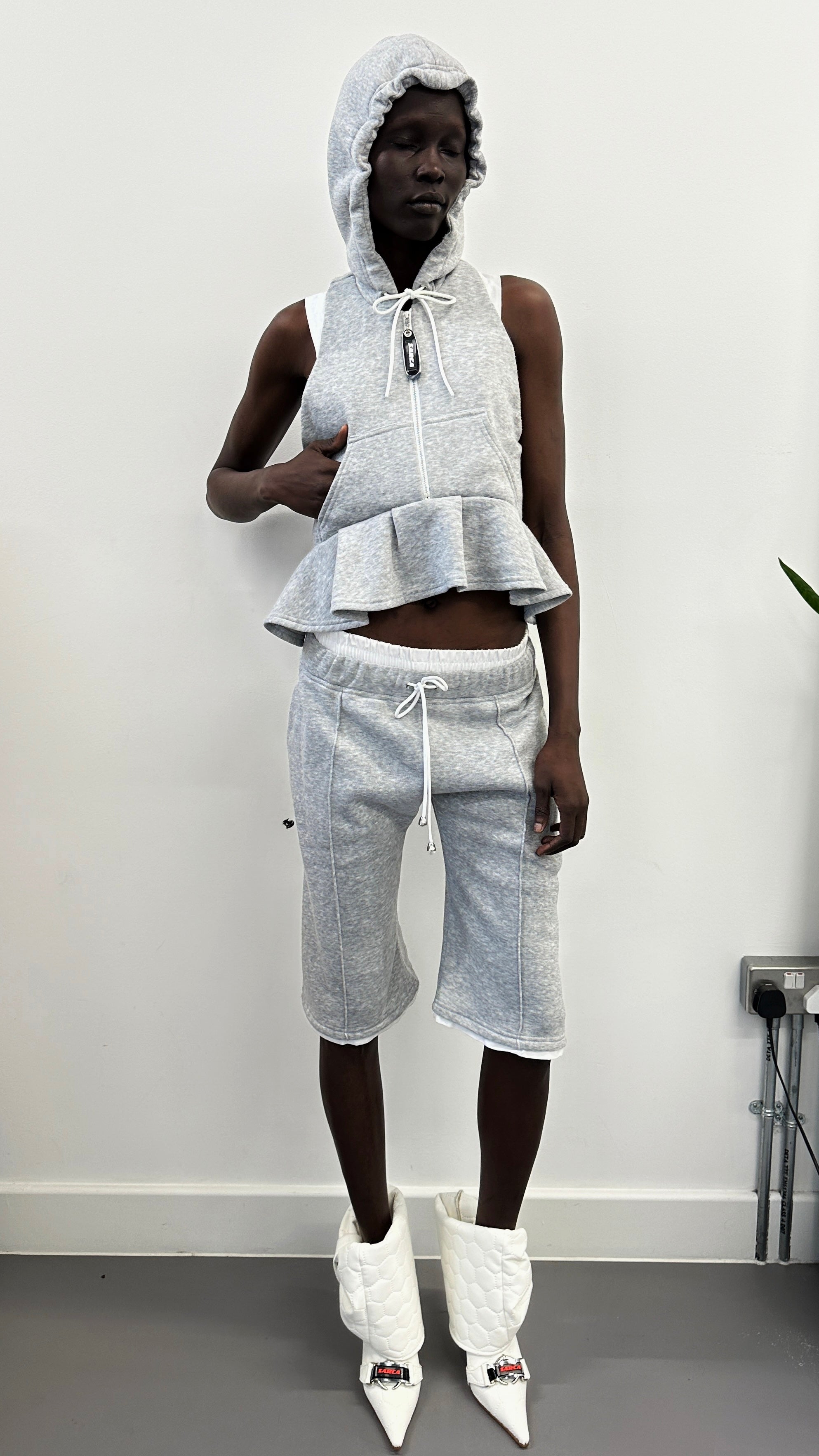 Gray sleeveless hoodie top