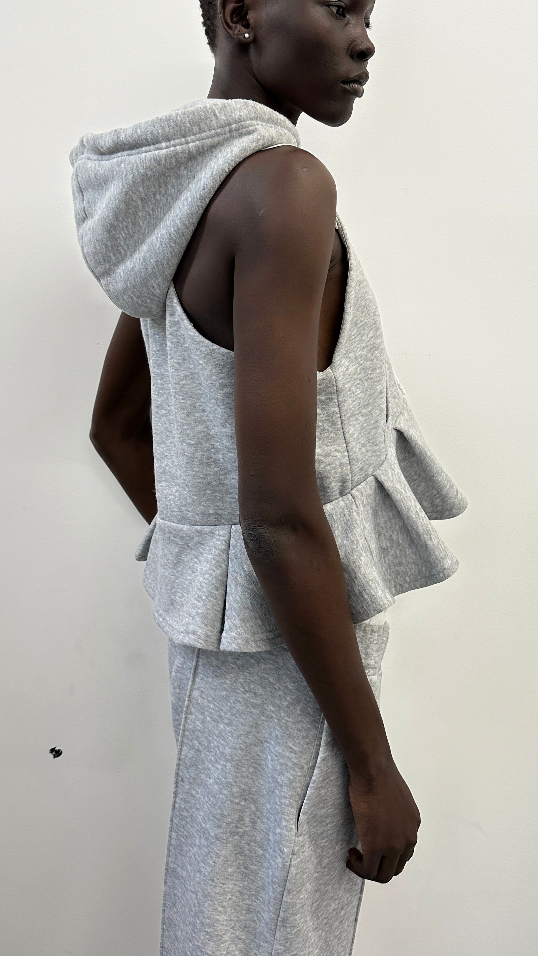 Gray sleeveless hoodie top