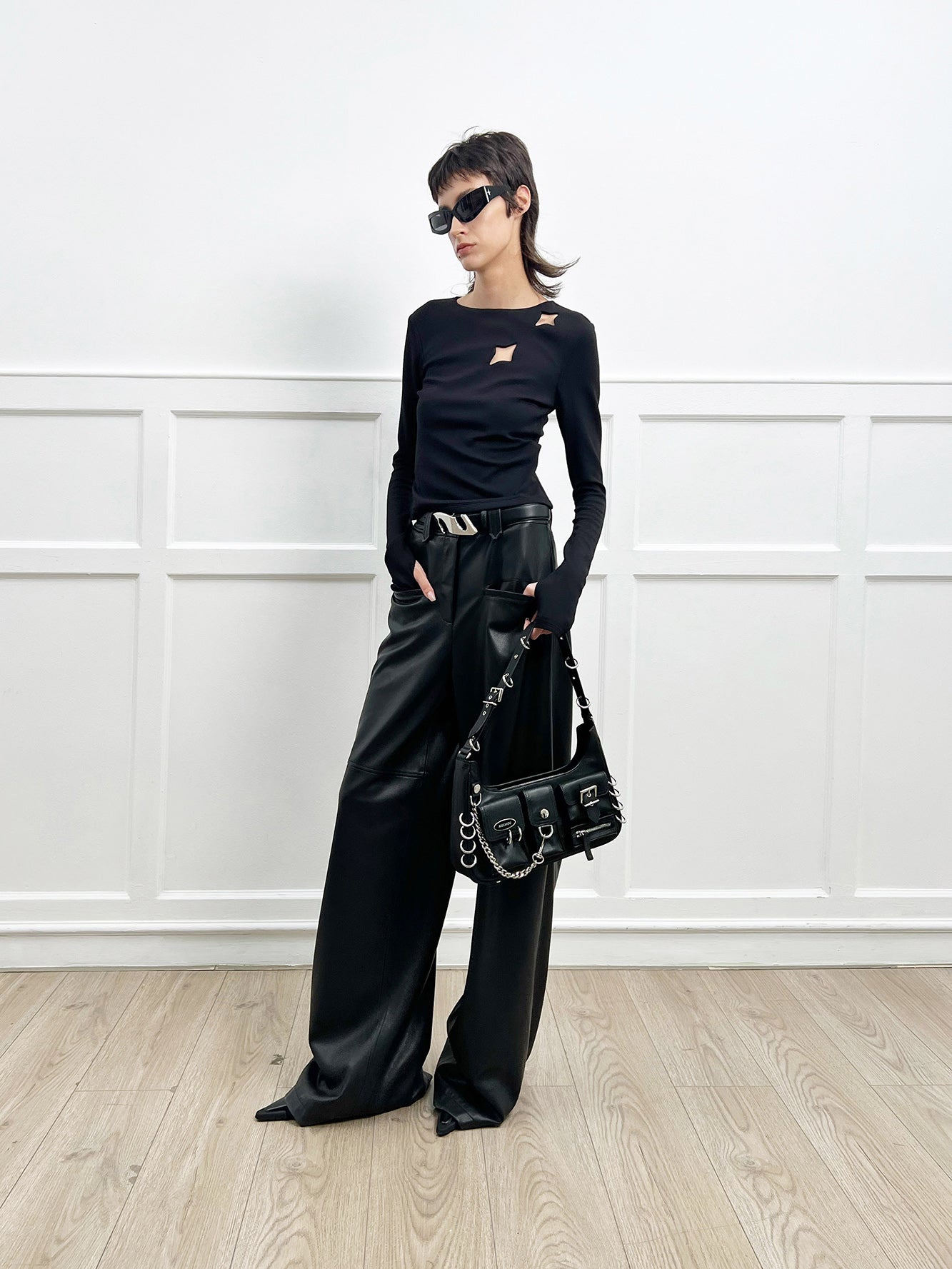 Silhouette pants
