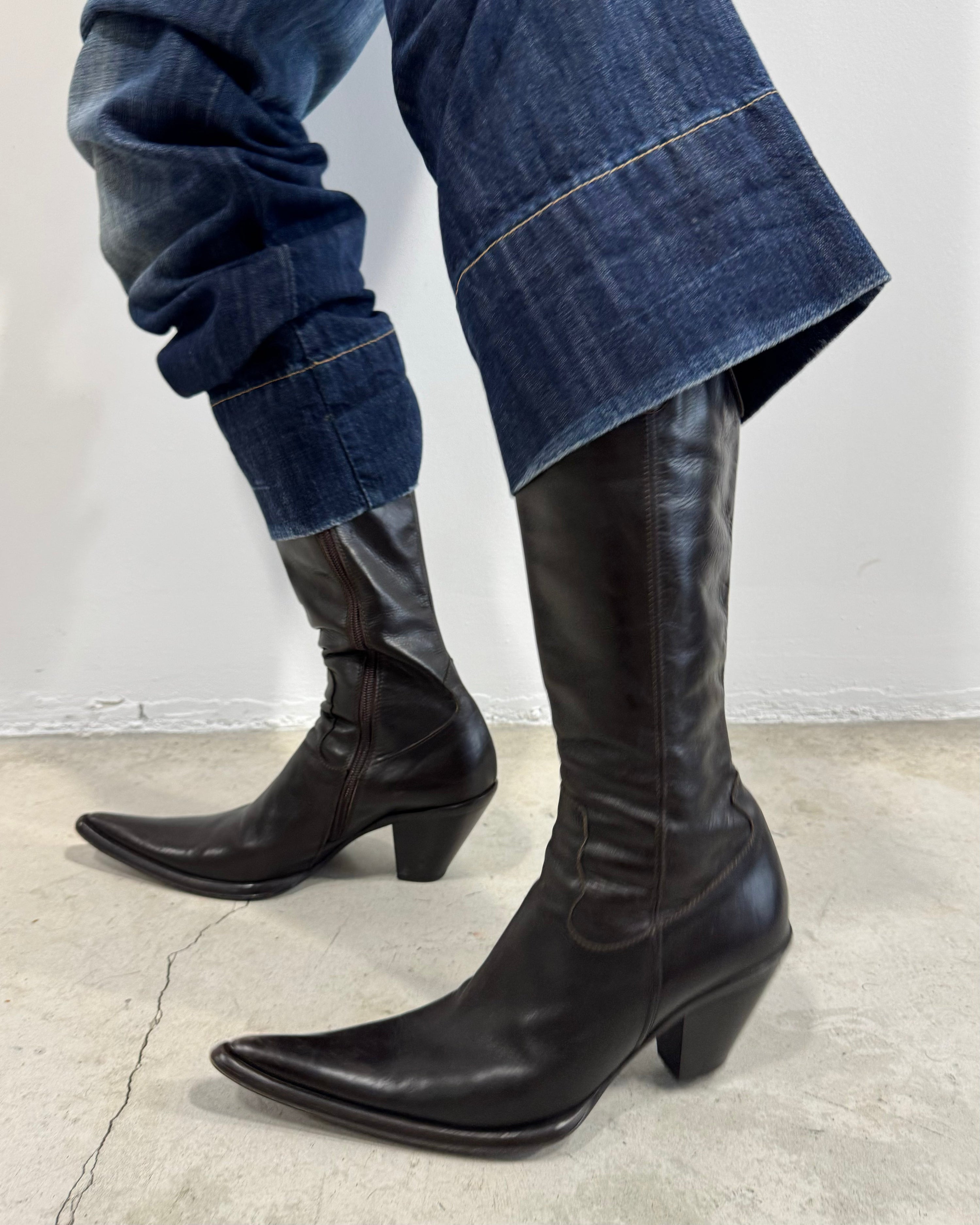 The aimée boots