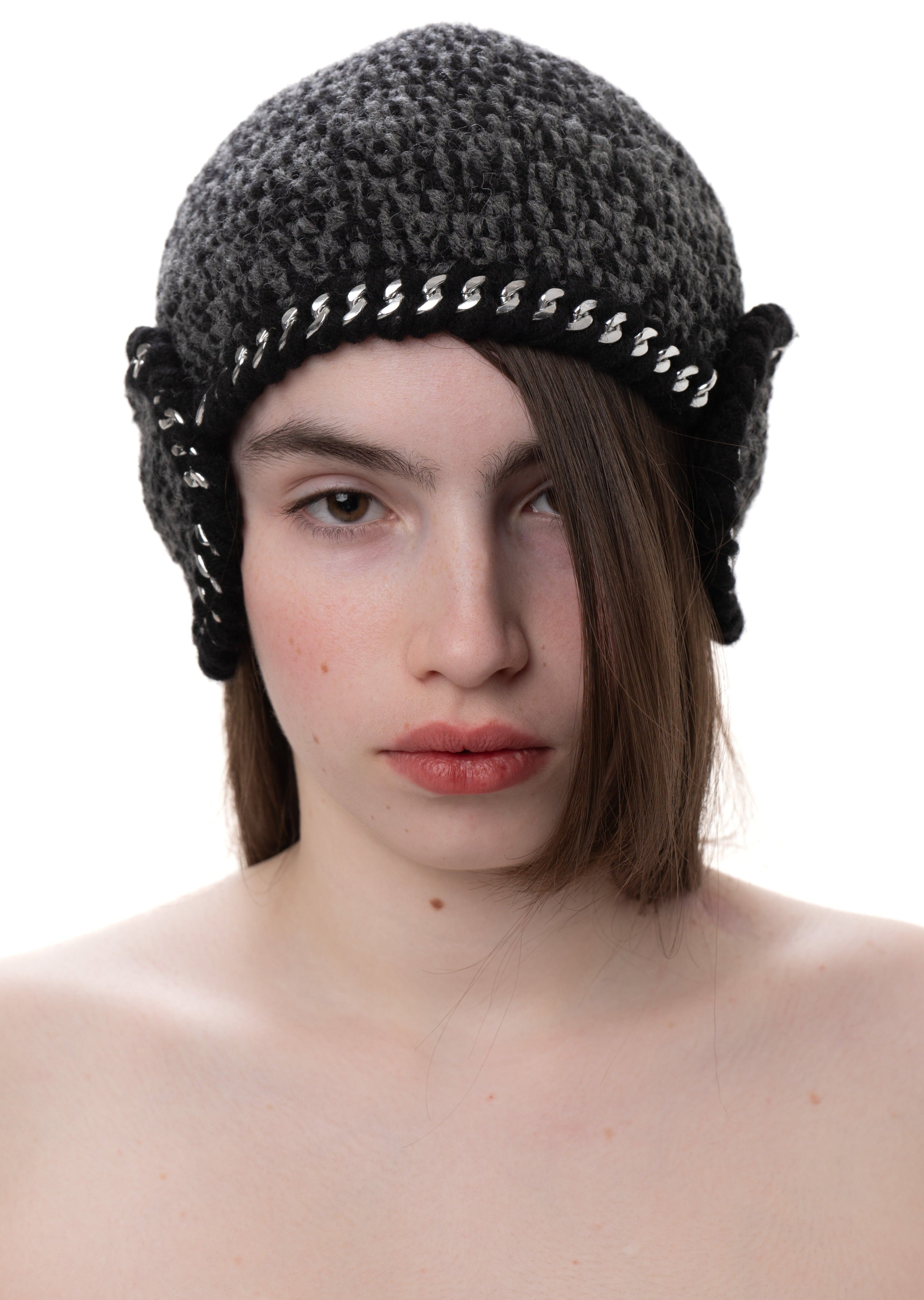 Crochet metal chain cap