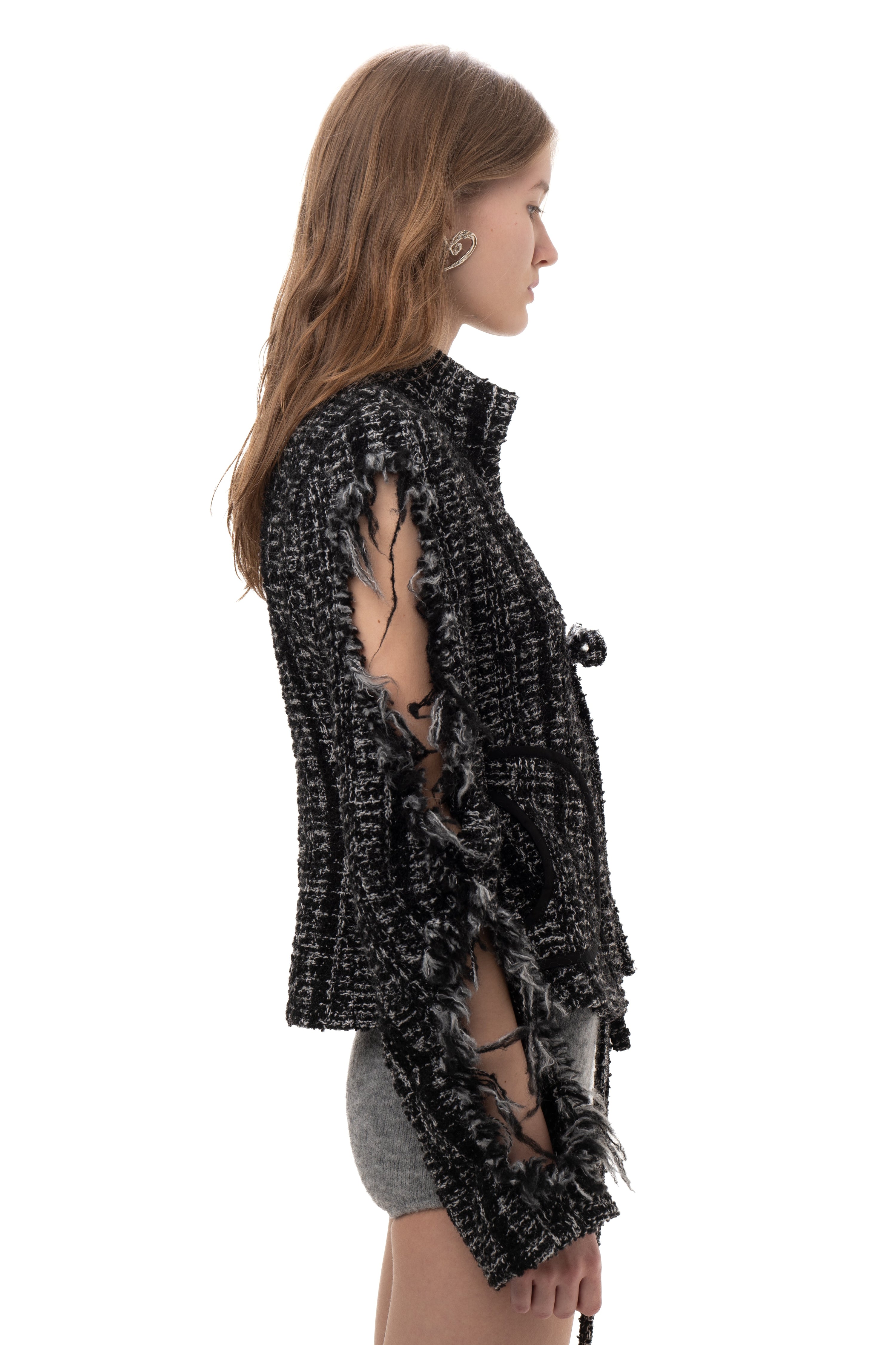 Twist sleeve suit jacket