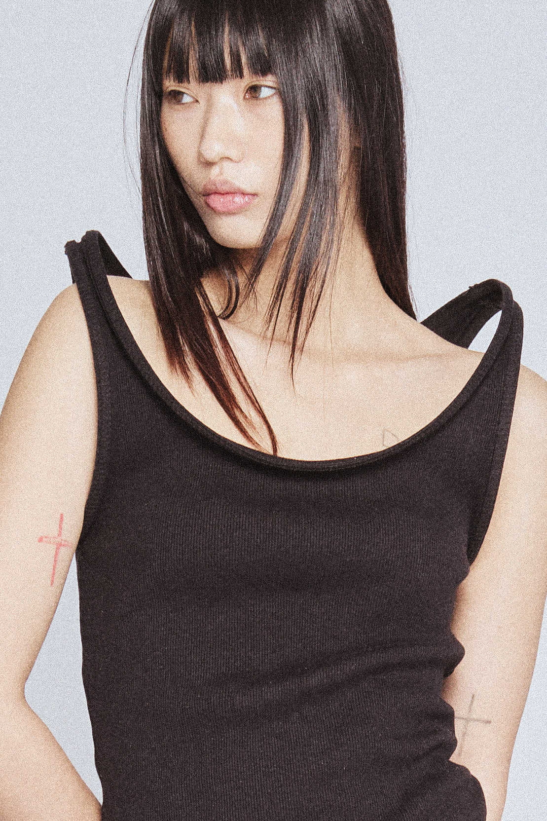 Blur tank top black