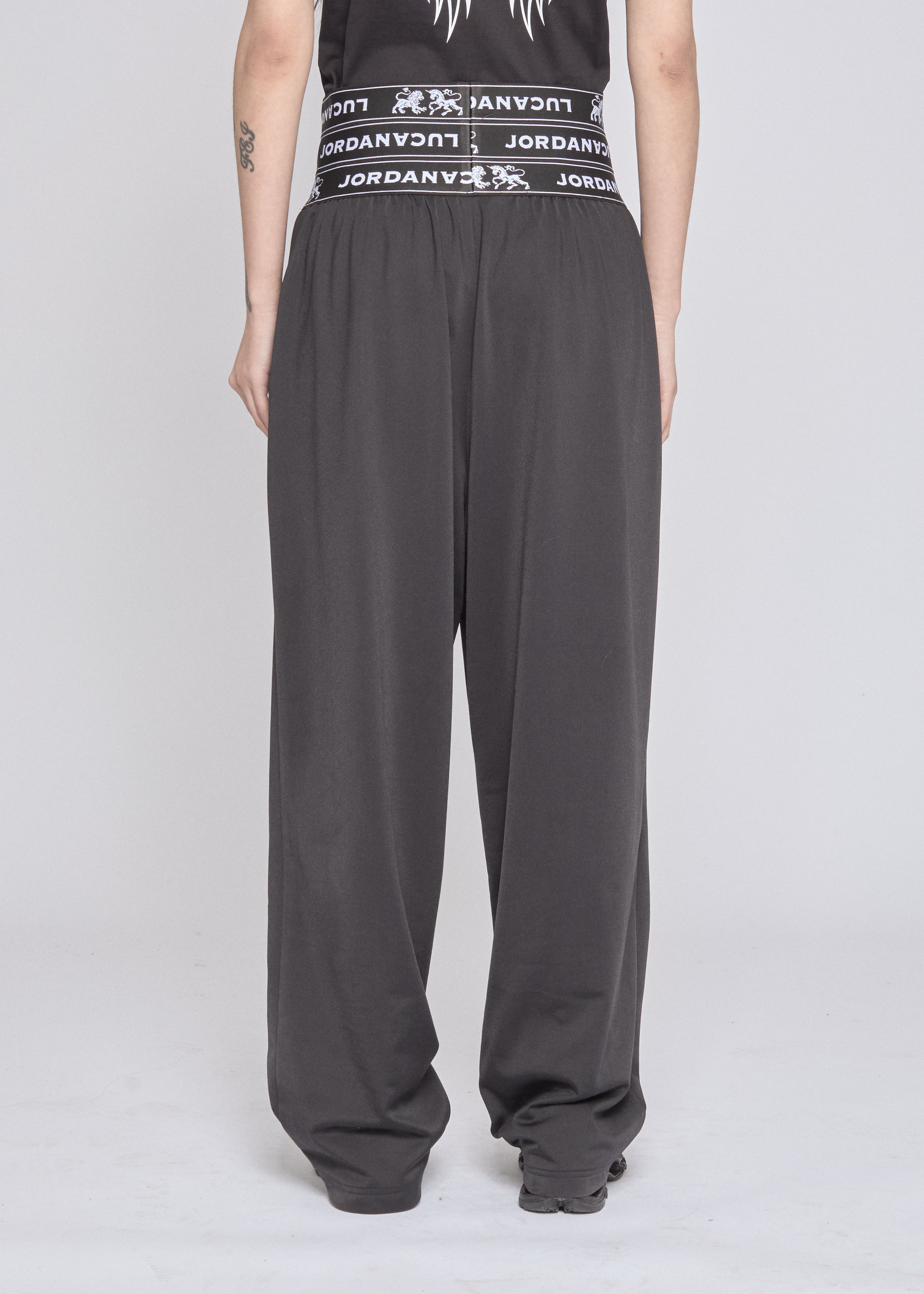 Triple waist joggers black