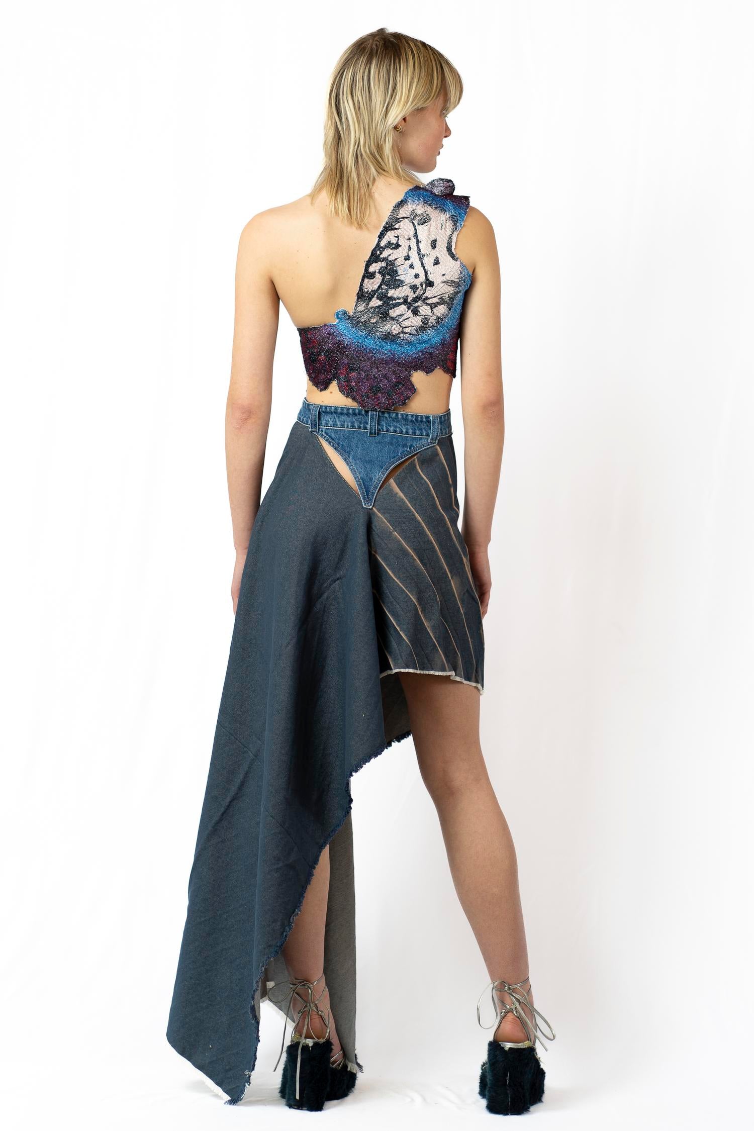 Pleated cut out skirt