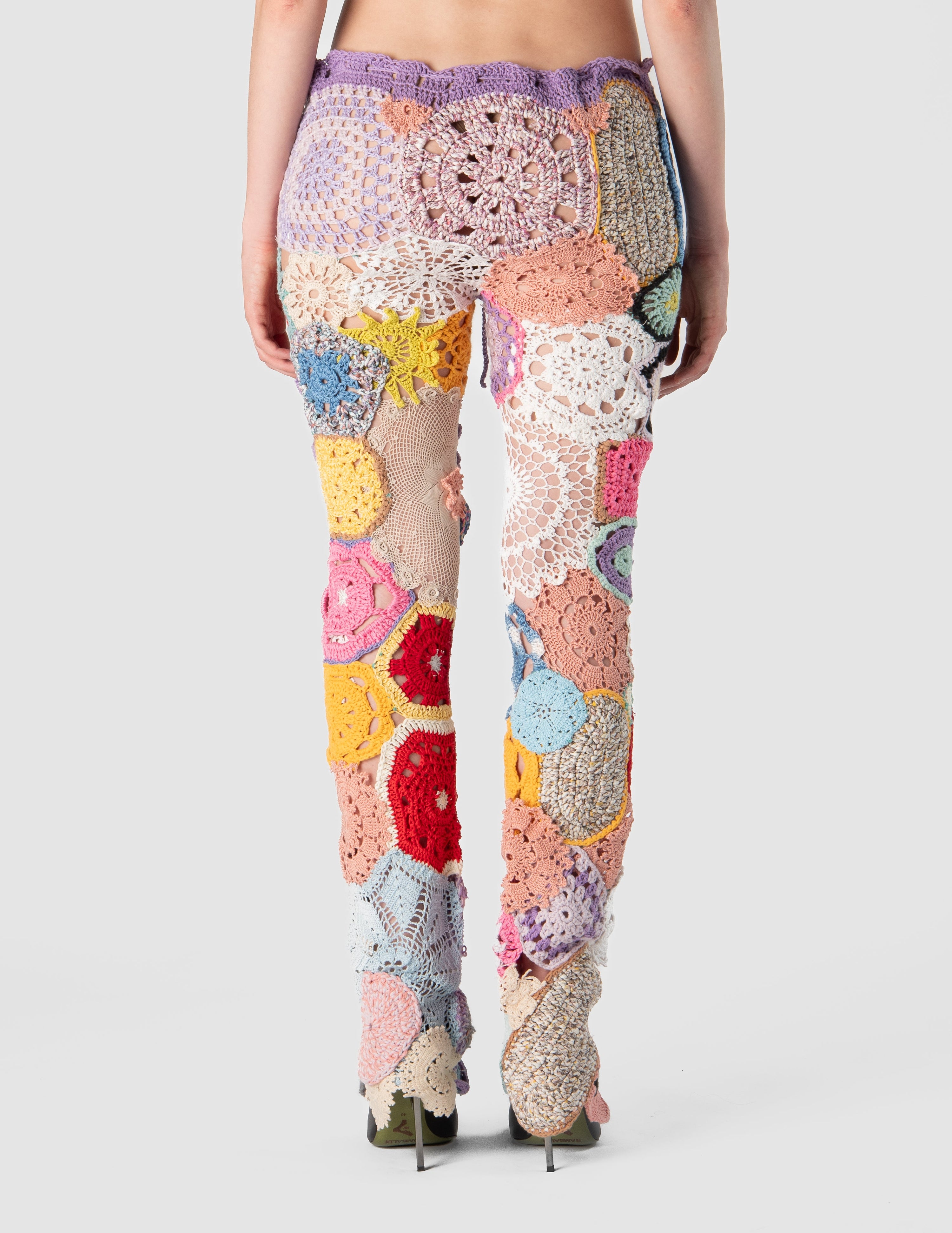 Pantalone patch uncinetto