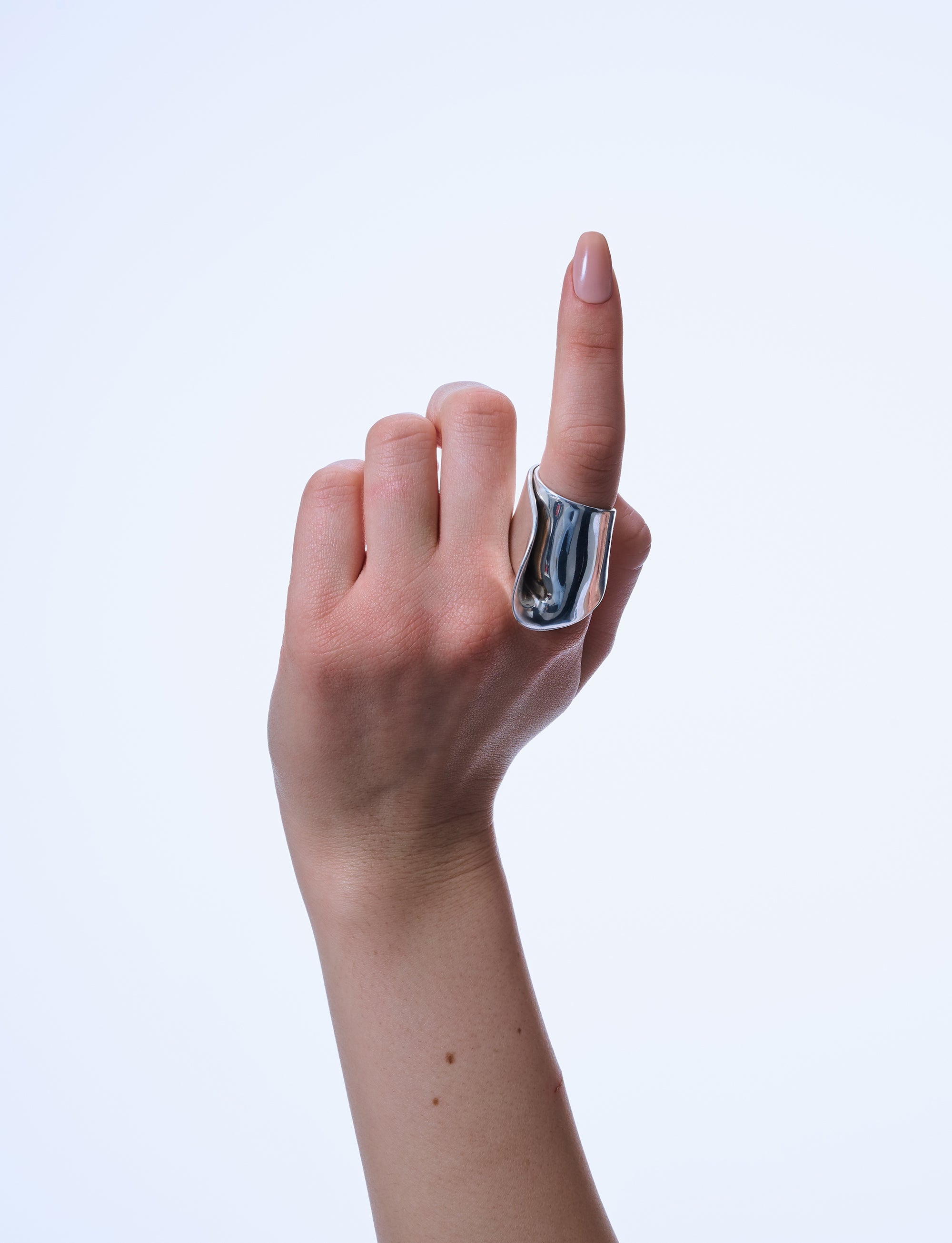 Finger gap ring