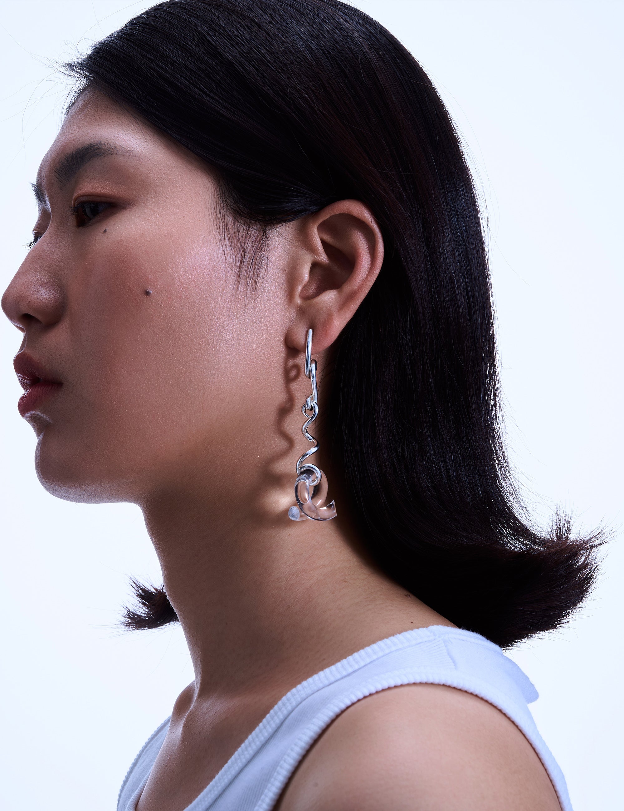 Long worm chain earrings