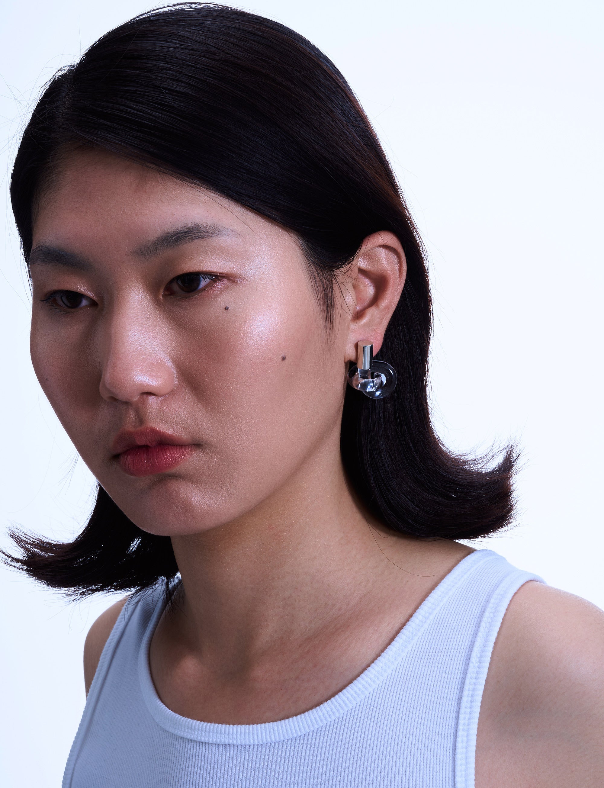 Mini knot earrings