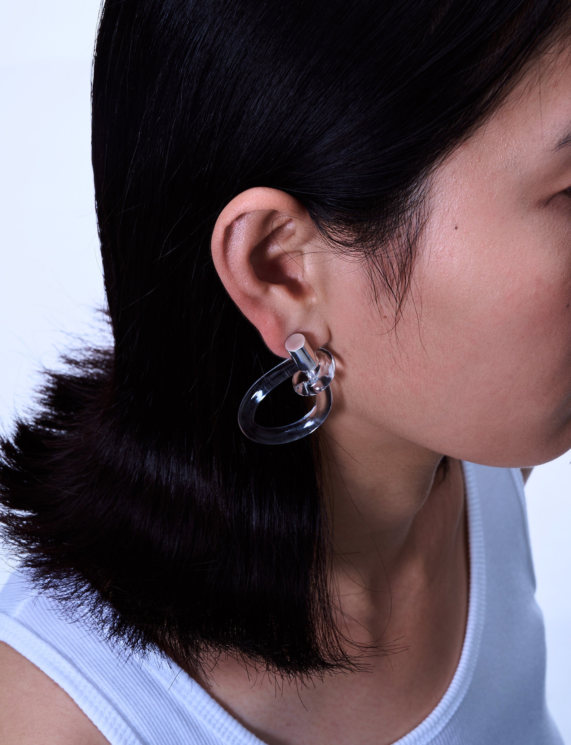 Small knot earrings