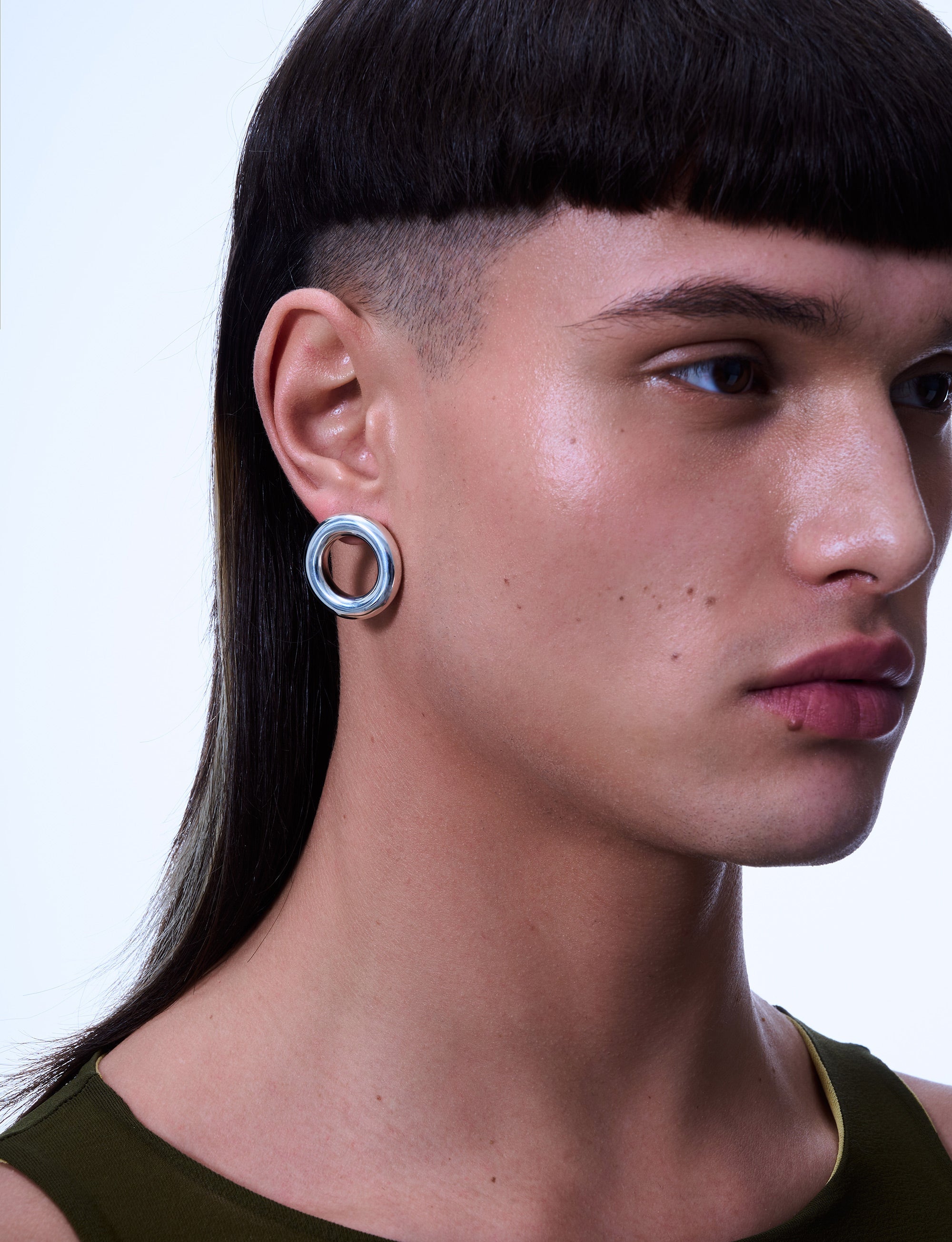 Small twisted hoops