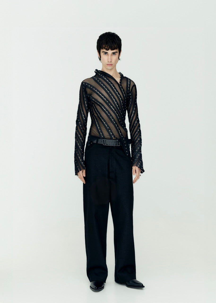 Hook & eye twirl top