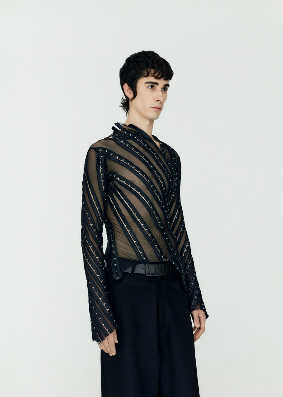 Hook & eye twirl top