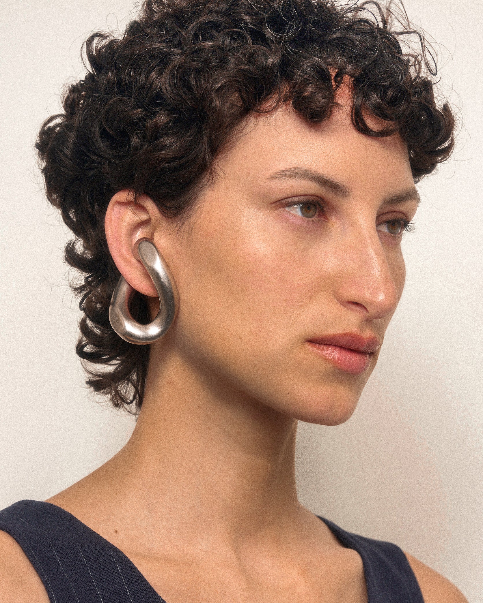 Catena large ear cuff