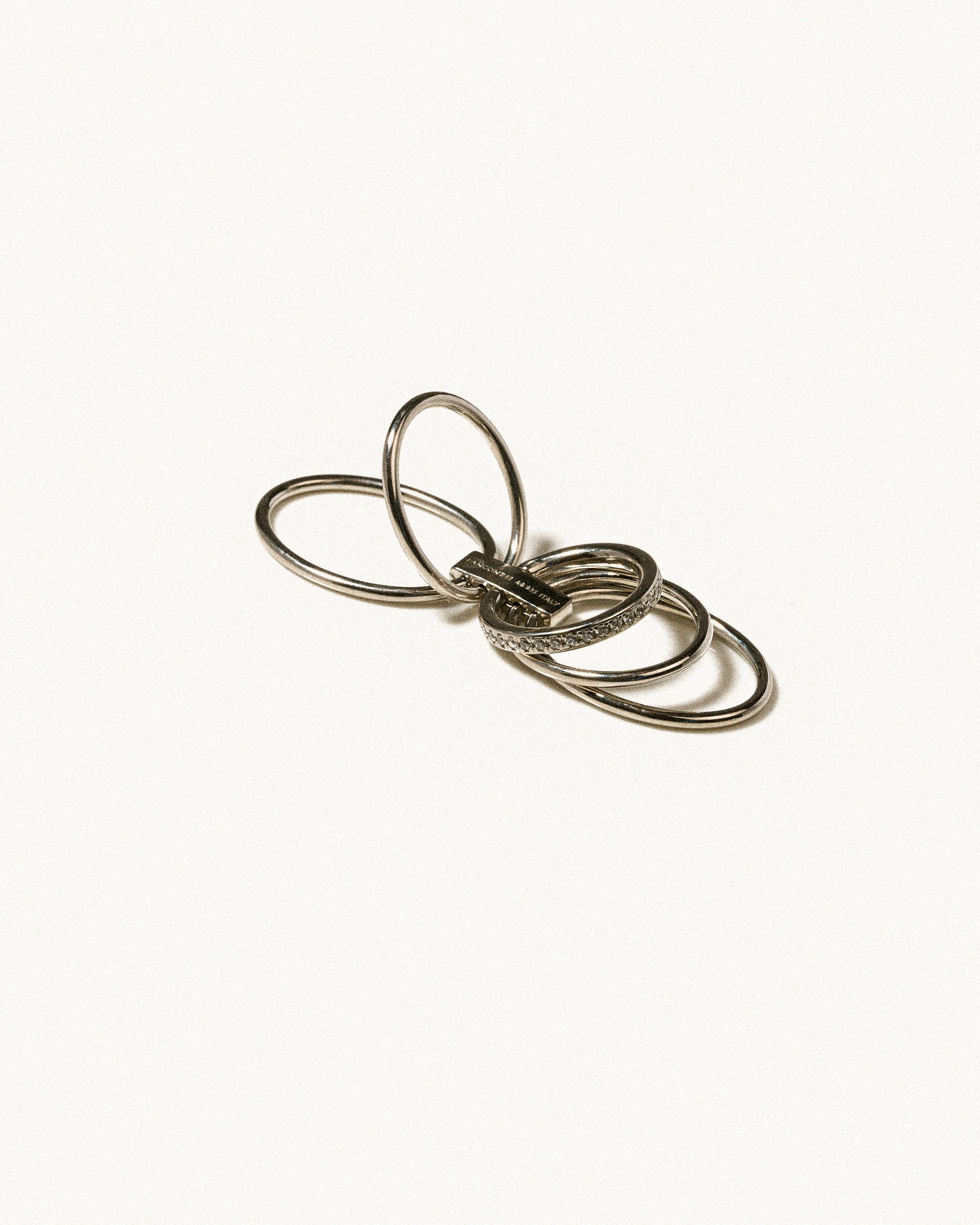 Solar crystal ring silver